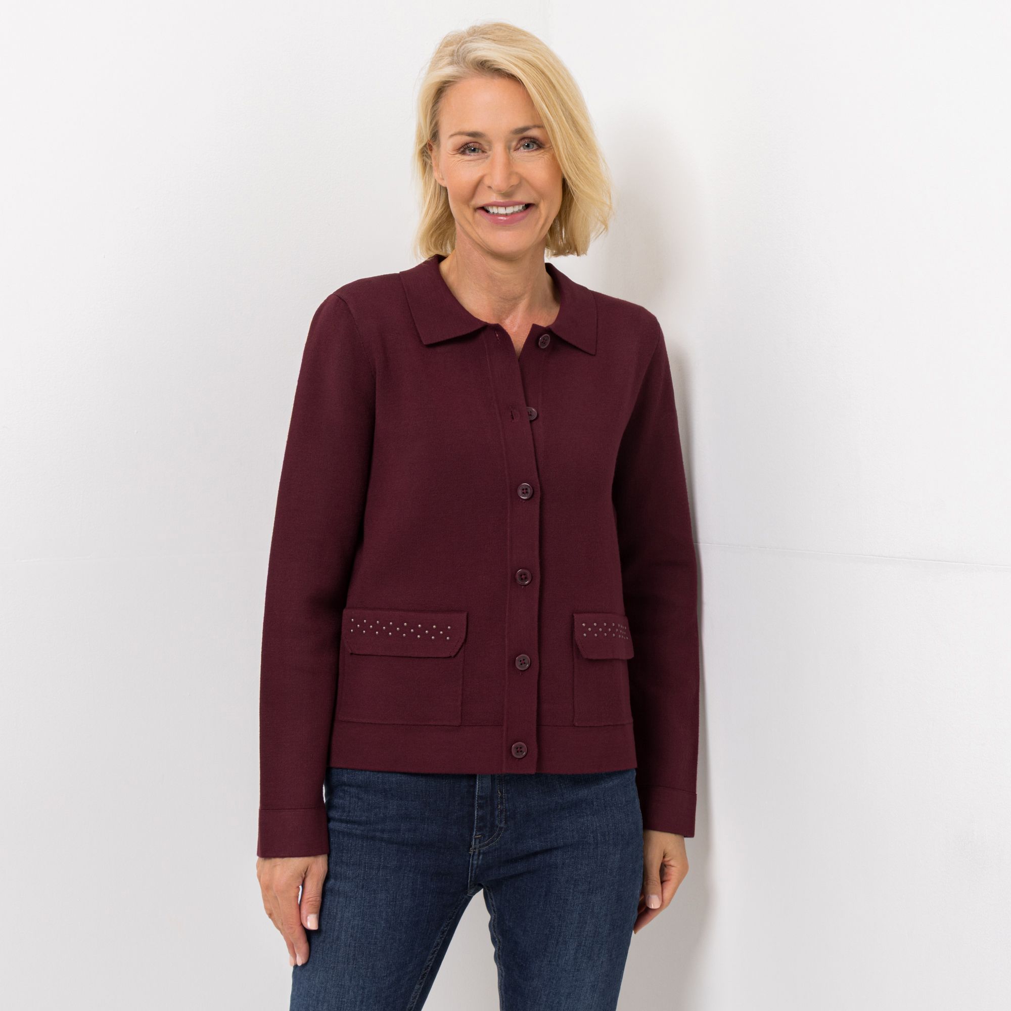 EVA LUTZ Strickjacke aufgesetzte Taschen mit Ziernieten figurumspielend