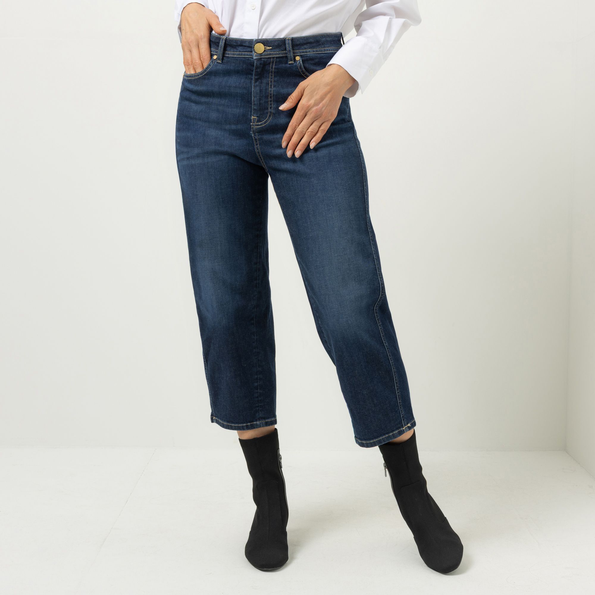 ANNA VON GRIESHEIM Jeanshose, 7/8-Länge Barrel-Style Logo-Stickerei konischer Beinverlauf