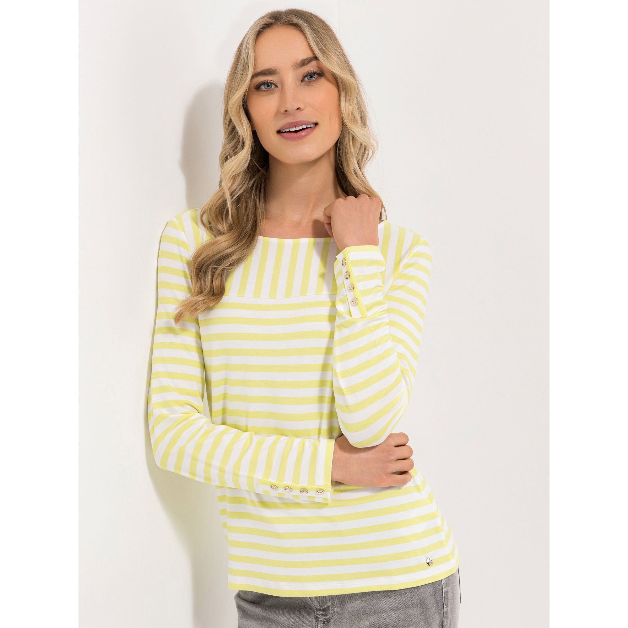 STRANDFEIN Shirt Rundhalsausschnitt mit ECOVERO™ Viskose figurumspielend