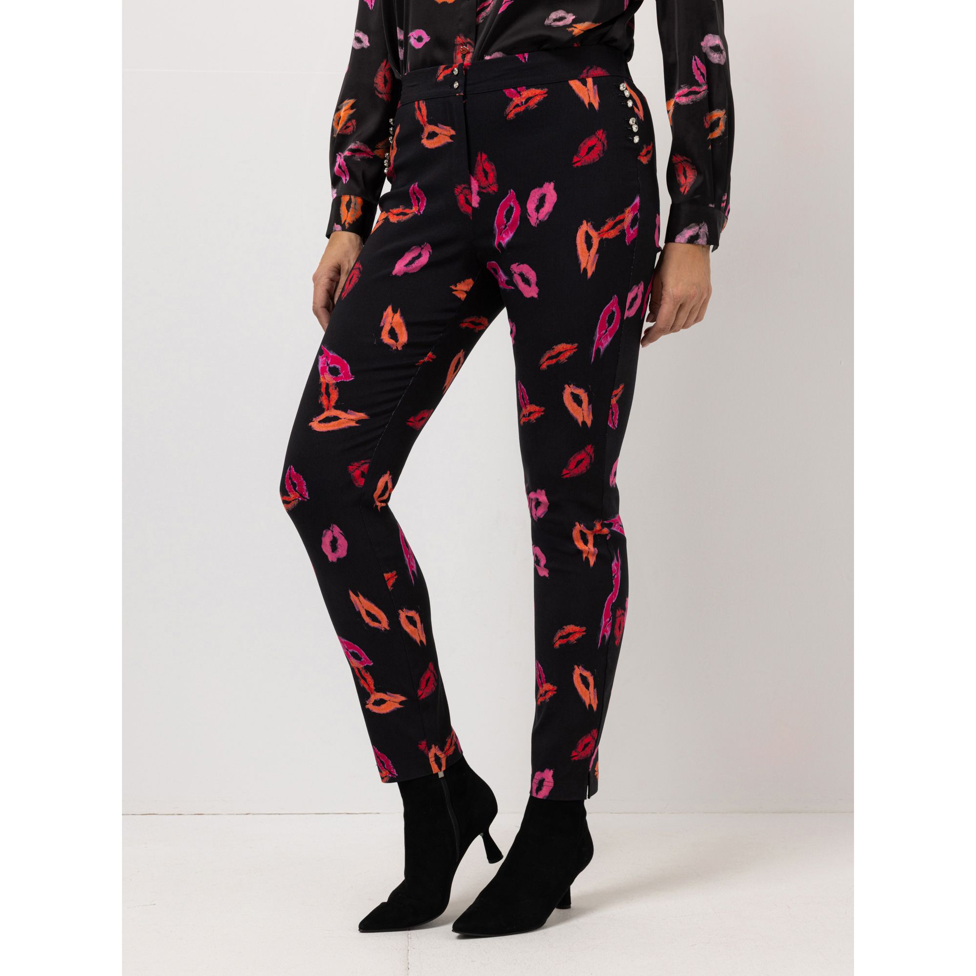 KILIAN KERNER SENSES Hose, knöchellang elastische Ware Strassknöpfe schmales Bein