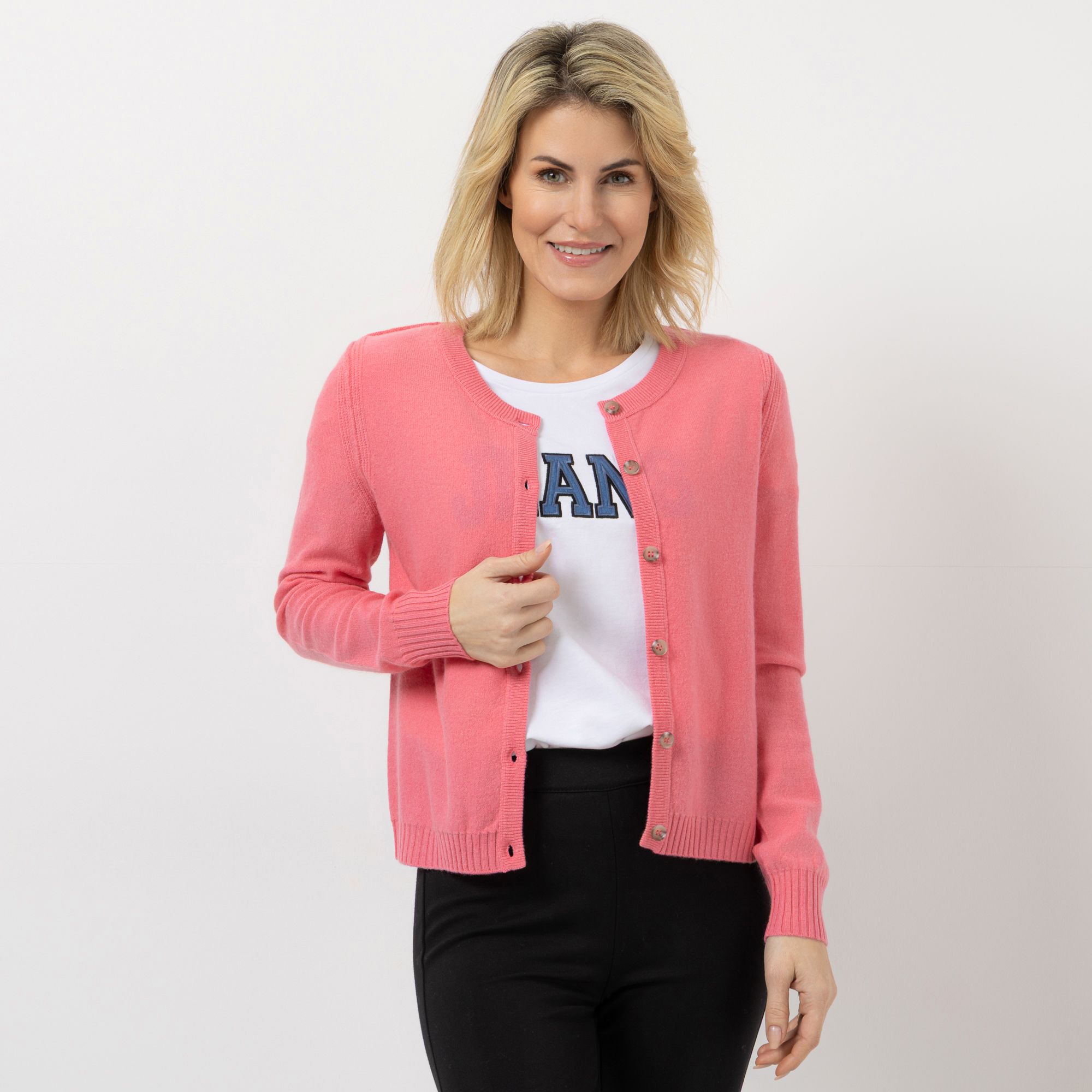 STRANDFEIN Cardigan Rundhalsausschnitt Knopfleiste figurumspielend