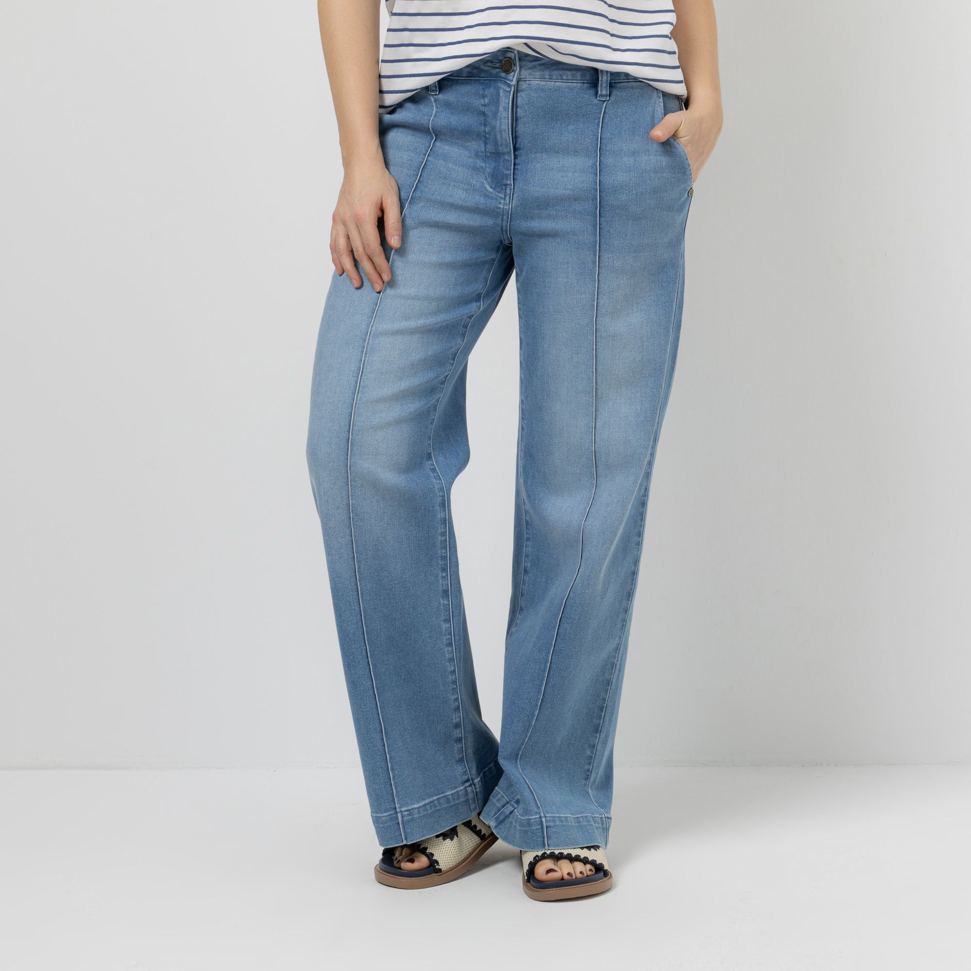 DAWID by Dawid Tomaszewski Jeanshose Biese vorn weites Bein