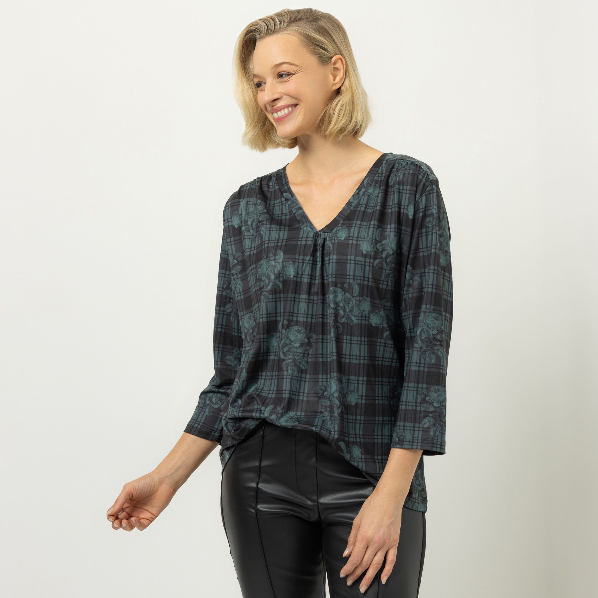 SCHIFFHAUER MUNICH® Shirt, 3/4-Arm V-Ausschnitt Allover-Druck figurumspielend