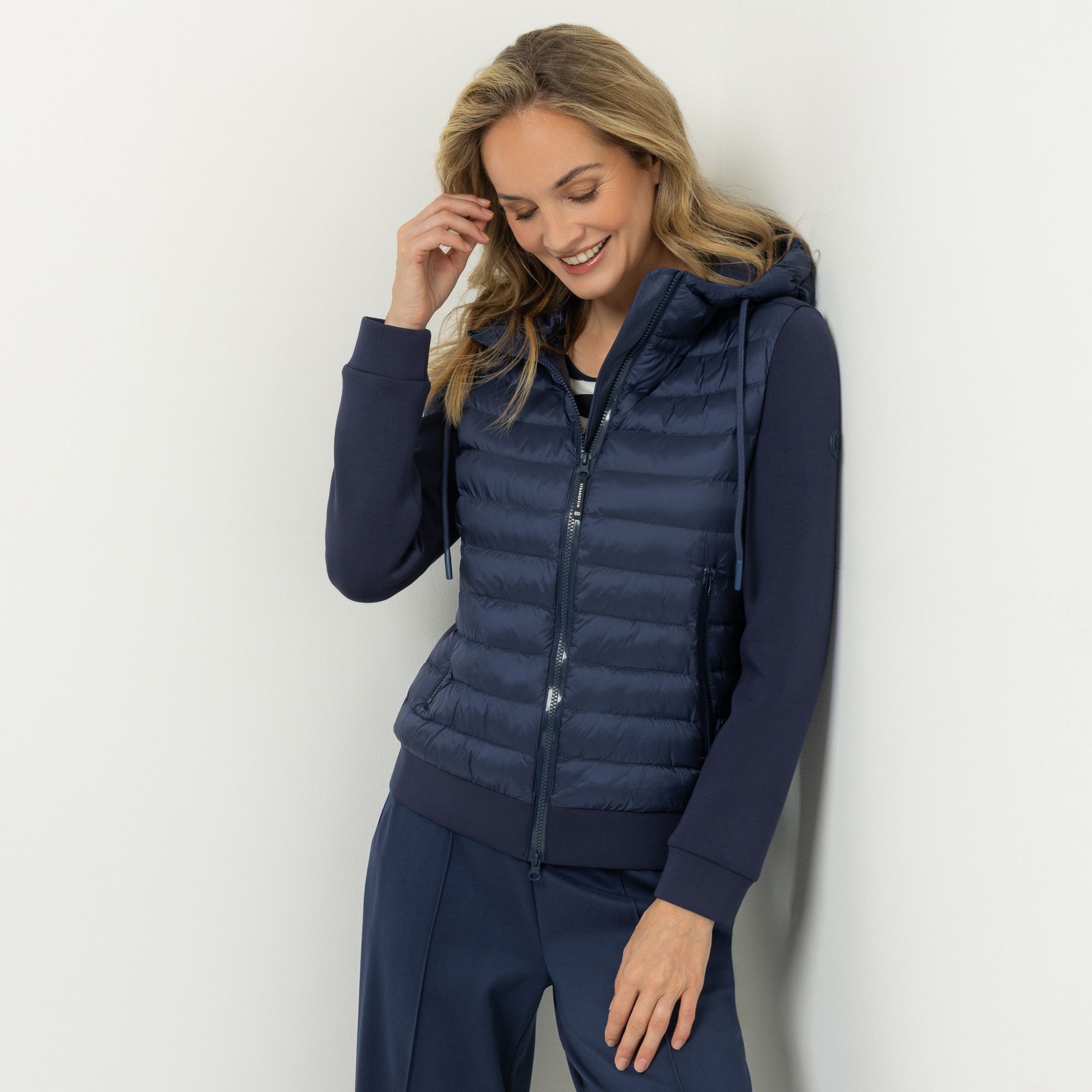 STRANDFEIN Outdoor-Jacke Material-Mix Stepp und Scuba figurumspielend