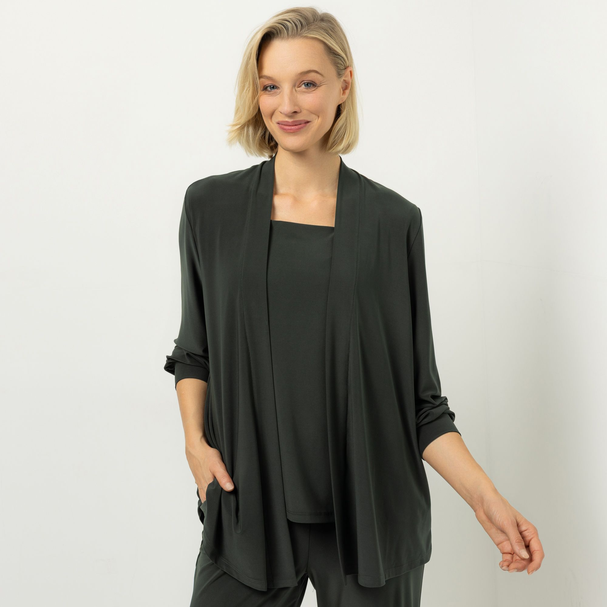 KIM & CO. Cardigan, Langarm Deluxe Brazil Knit Ärmel mit Bündchen figurumspielend