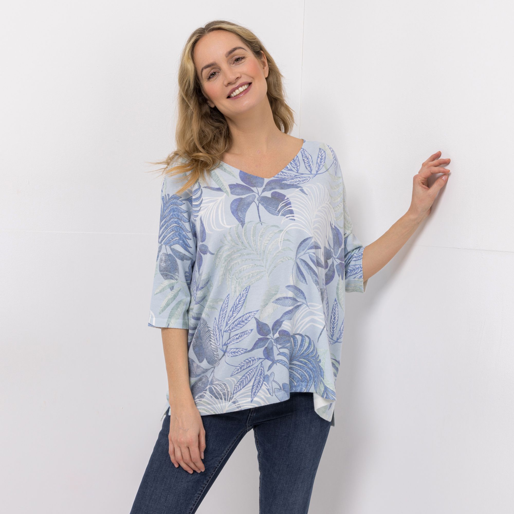 DINE 'N' DANCE Pullover, 1/2-Arm V-Ausschnitt Allover-Druck oversize