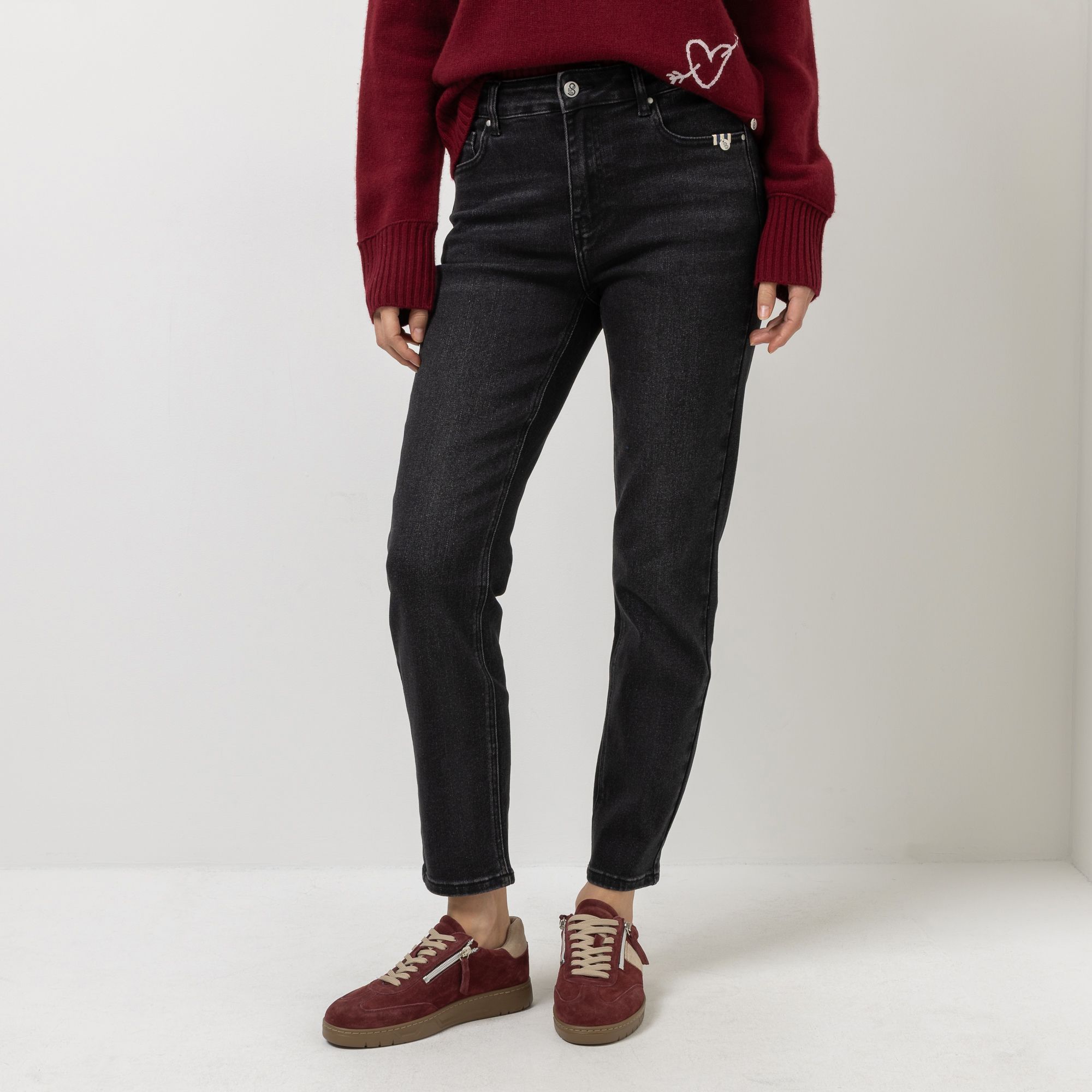 STRANDFEIN Jeanshose 5-Pocket-Style dekorative Ringe schmale Form