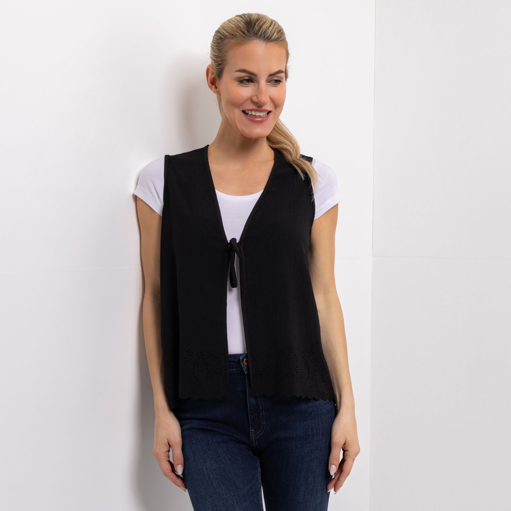 KIM & CO. Weste, Bindeband Struktur-Popeline Bordüre: Lochmuster figurumspielend