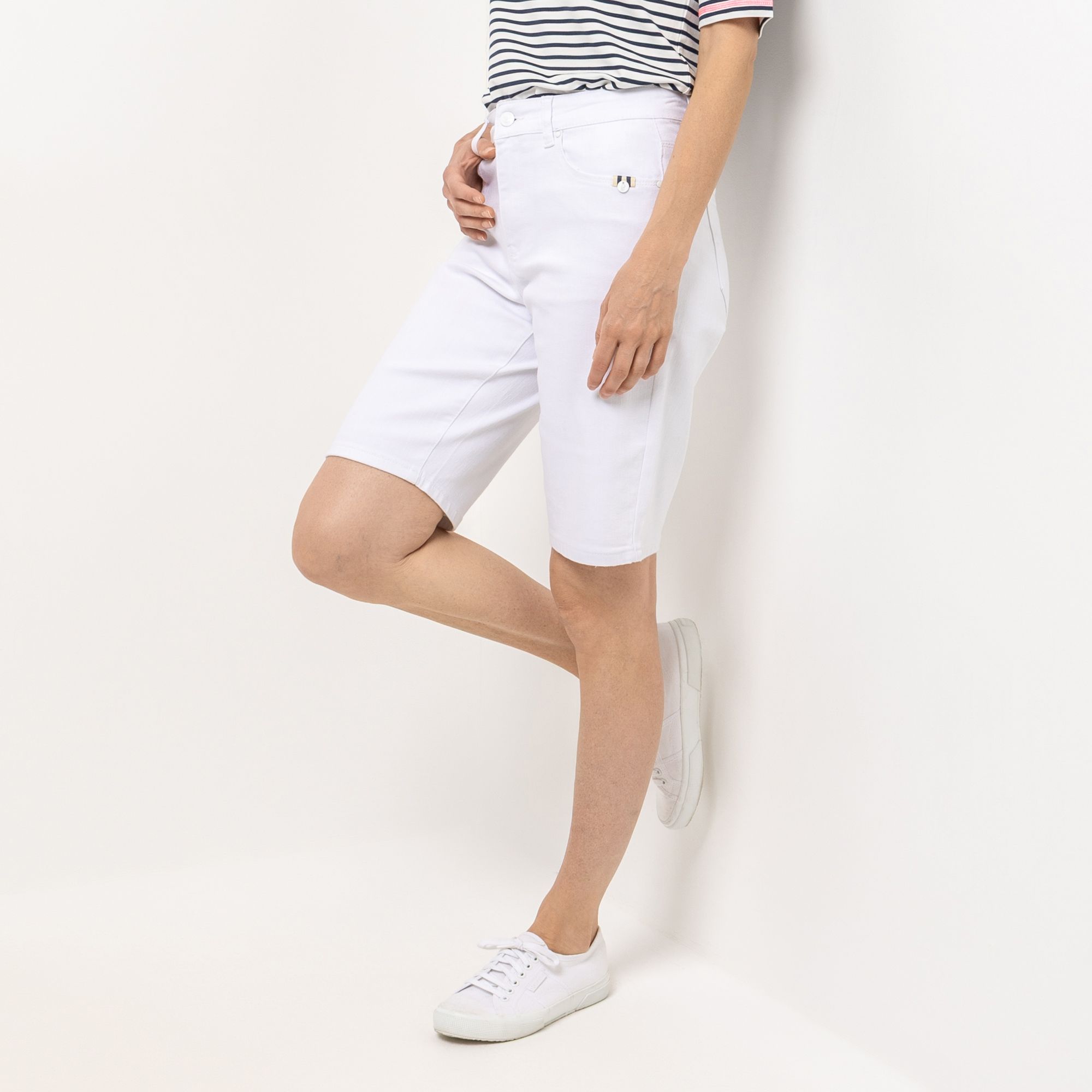 STRANDFEIN Bermuda 5-Pocket-Style Logodetails gerades Bein
