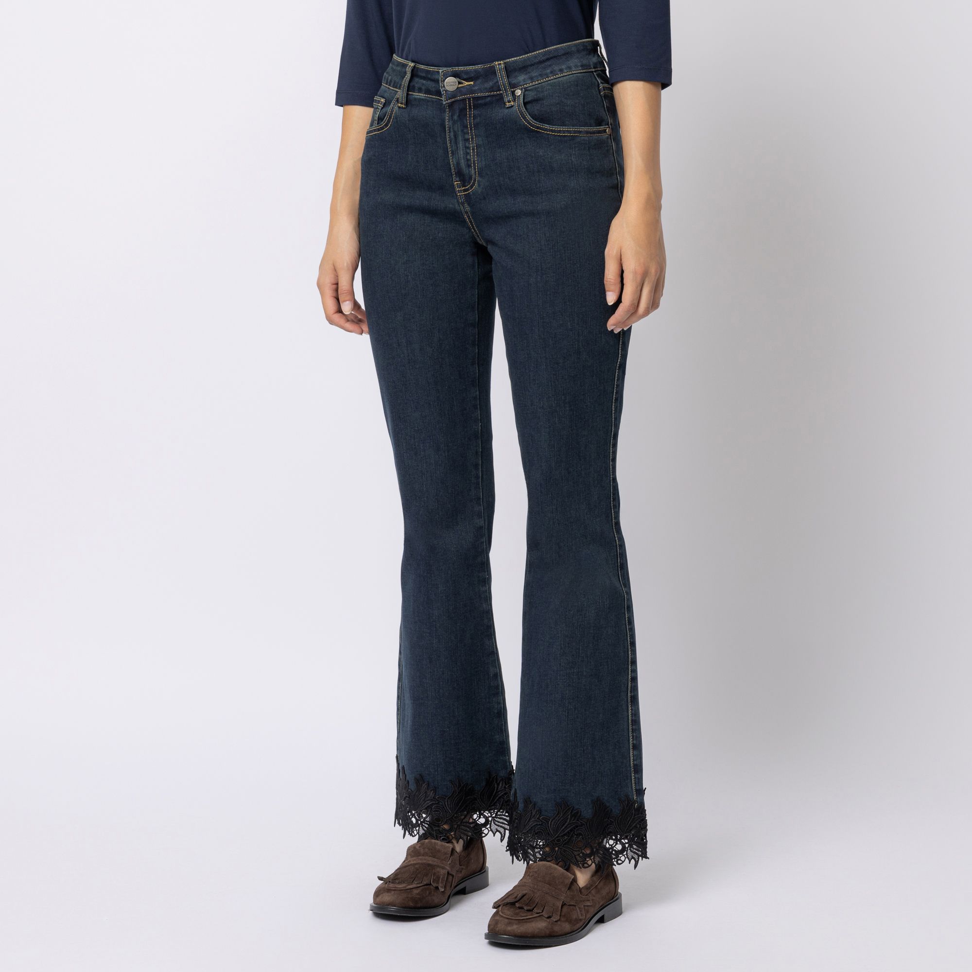 STEFFEN SCHRAUT Jeanshose, lange Form 5 Pocket Style Spitzenbordüre ausgestellter Saum
