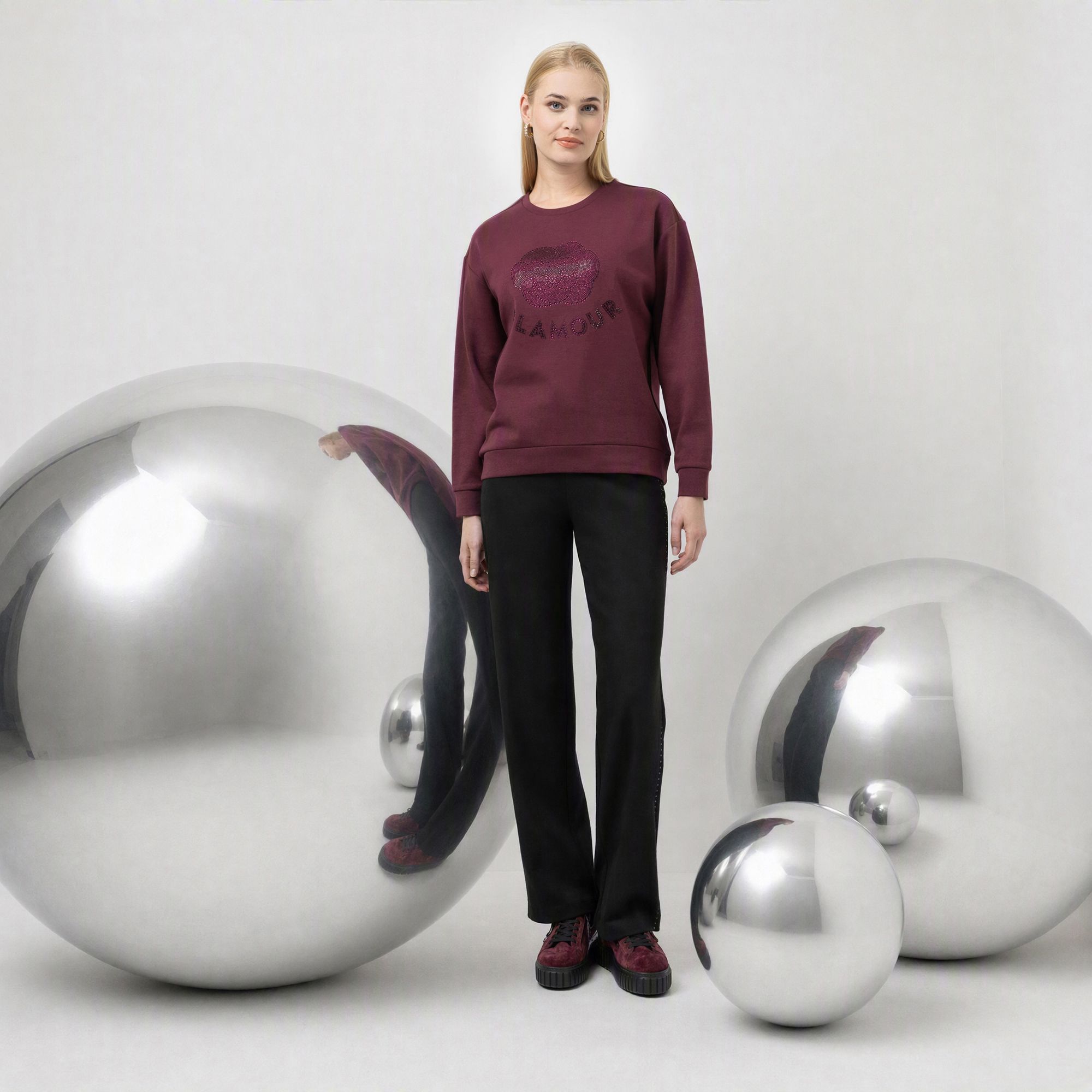 STEFFEN SCHRAUT SELECTION Sweatshirt Rundhalsausschnitt Strassverzierung figurumspielend