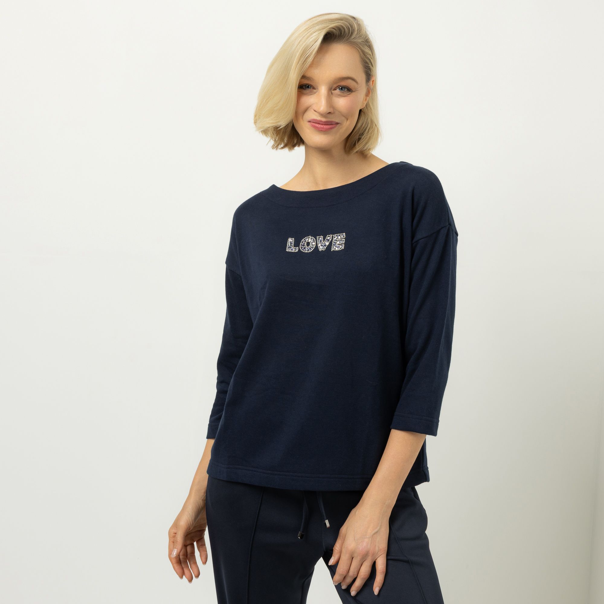 ANNA VON GRIESHEIM Sweatshirt, 3/4-Arm Rundhalsausschnitt handbestickt figurumspielend