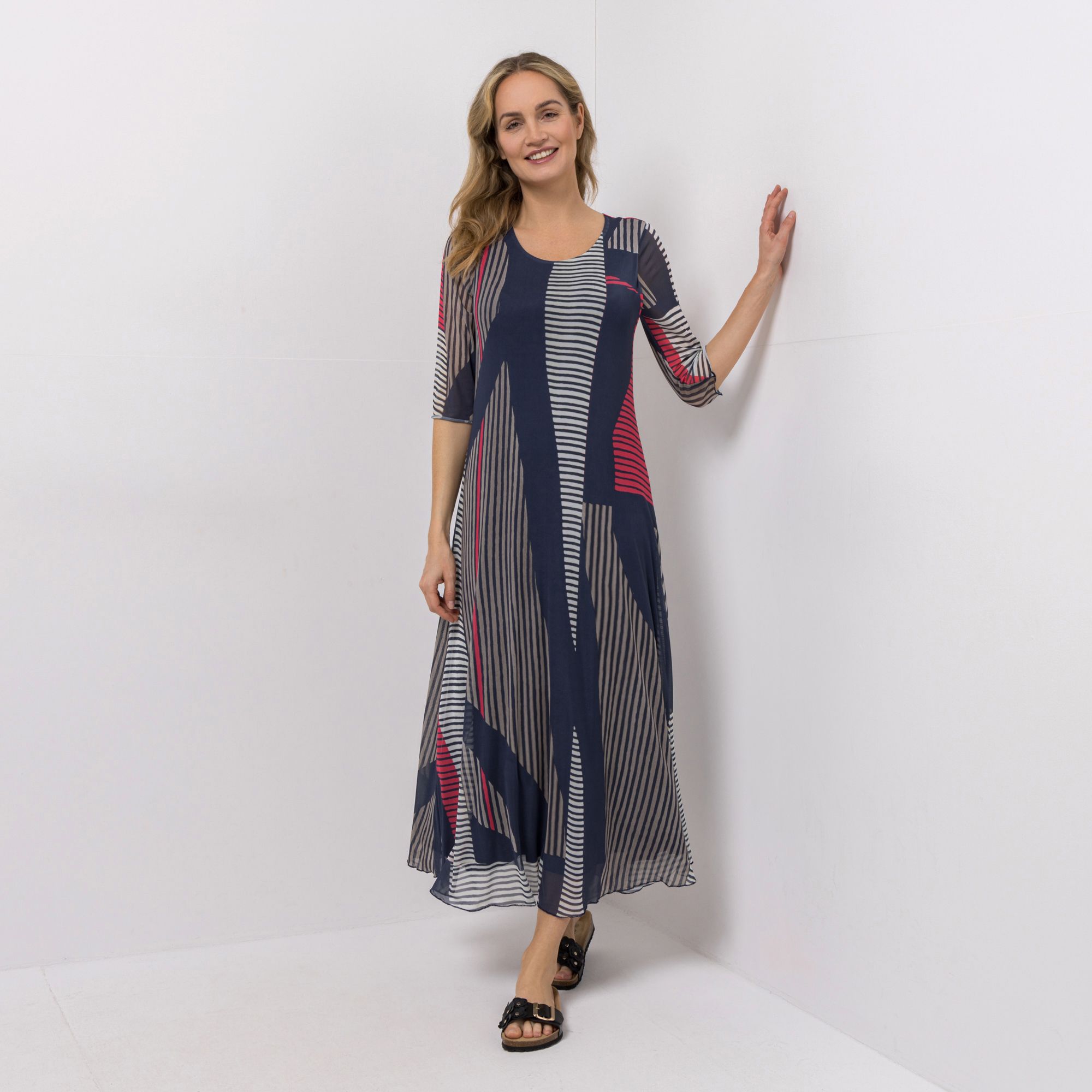 DINE 'N' DANCE Maxi-Kleid, 3/4-Arm Rundhalsausschnitt Mesh-Qualität figurumspielend