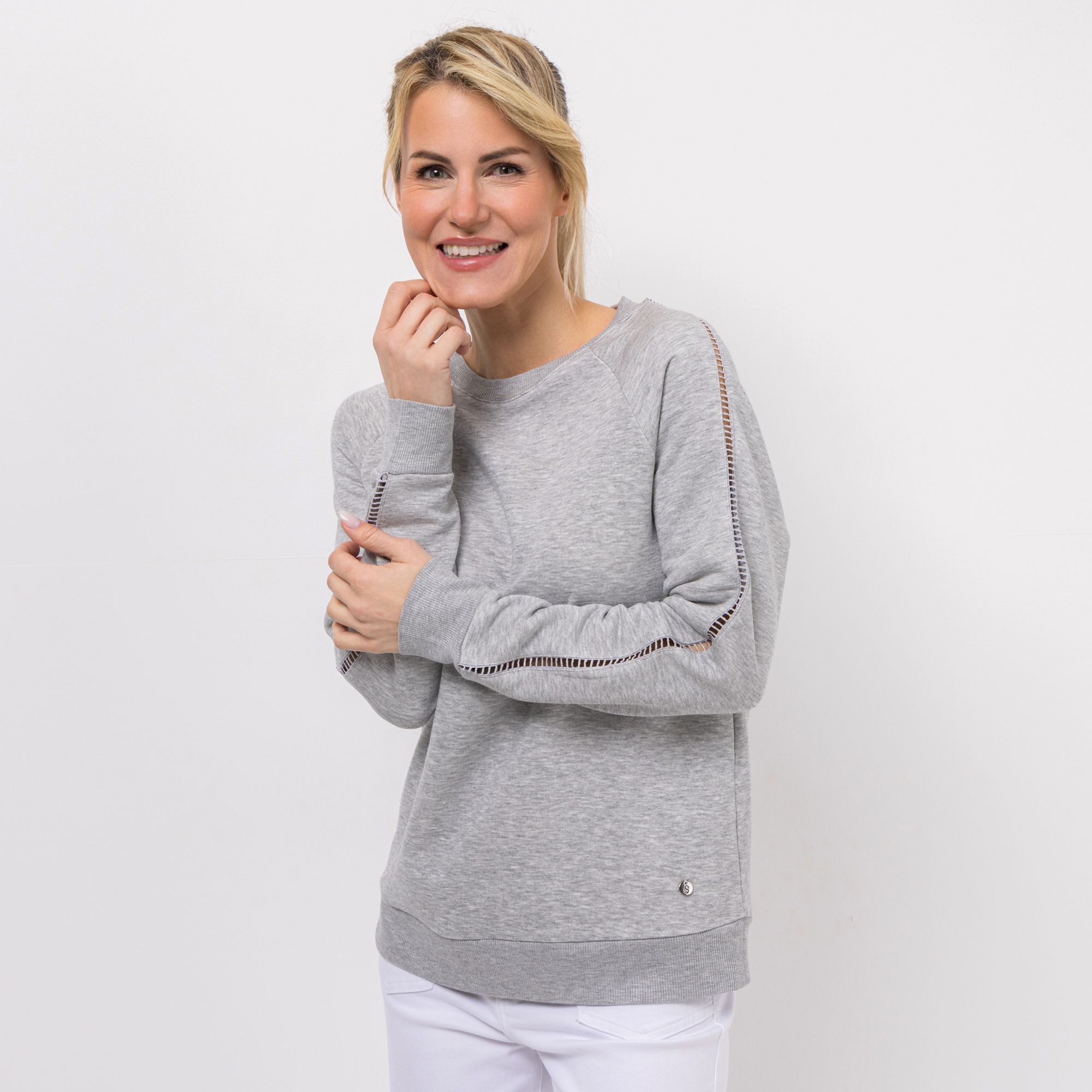 STRANDFEIN Sweatshirt Rundhalsausschnitt Lochstickerei leger weit