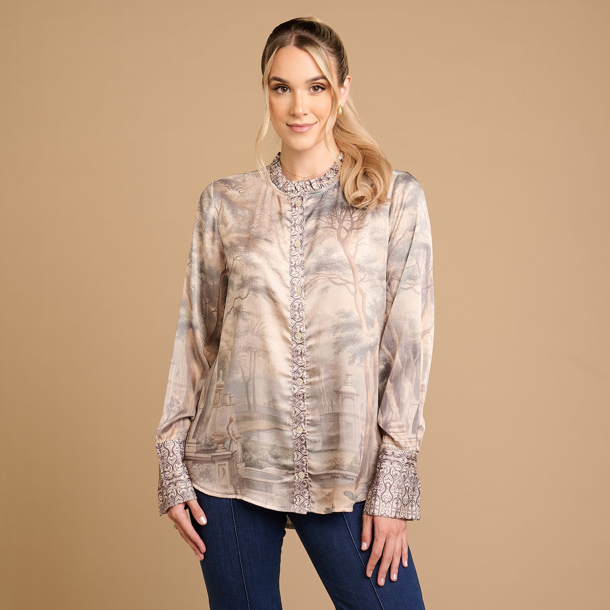 SCHIFFHAUER MUNICH® Bluse Portugal Stehkragen mit Rüsche figurumspielend