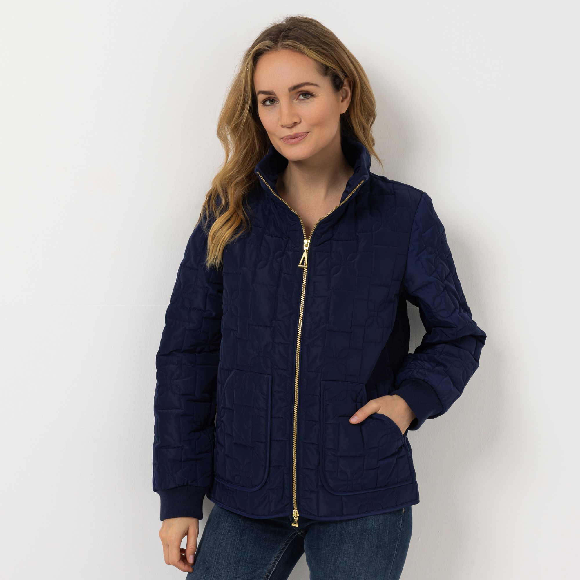 DAWID by Dawid Tomaszewski Steppjacke, Langarm Logosteppung figurumspielend