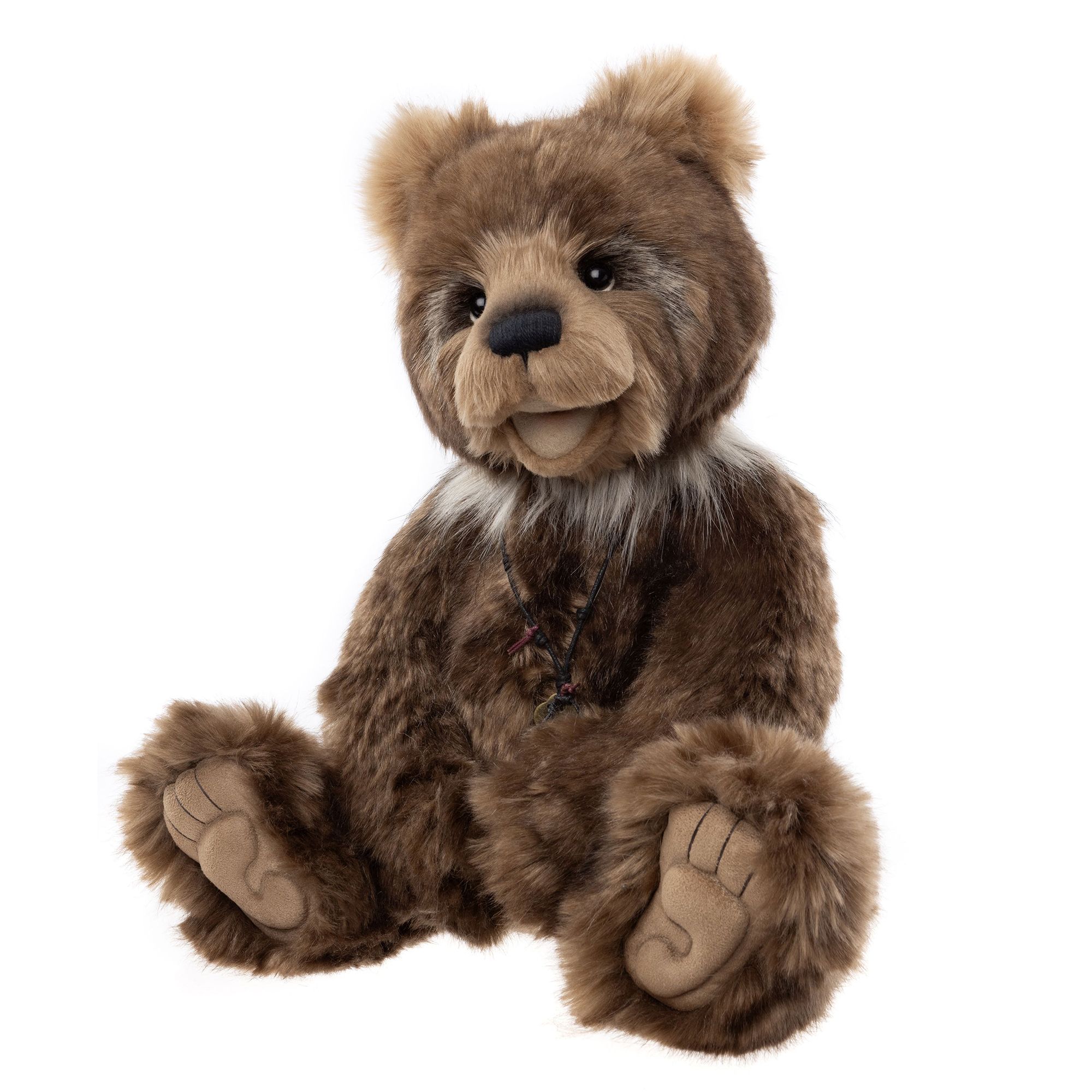 CHARLIE BEARS® Plüschbär Mr Adams mit Kette Höhe ca. 47cm