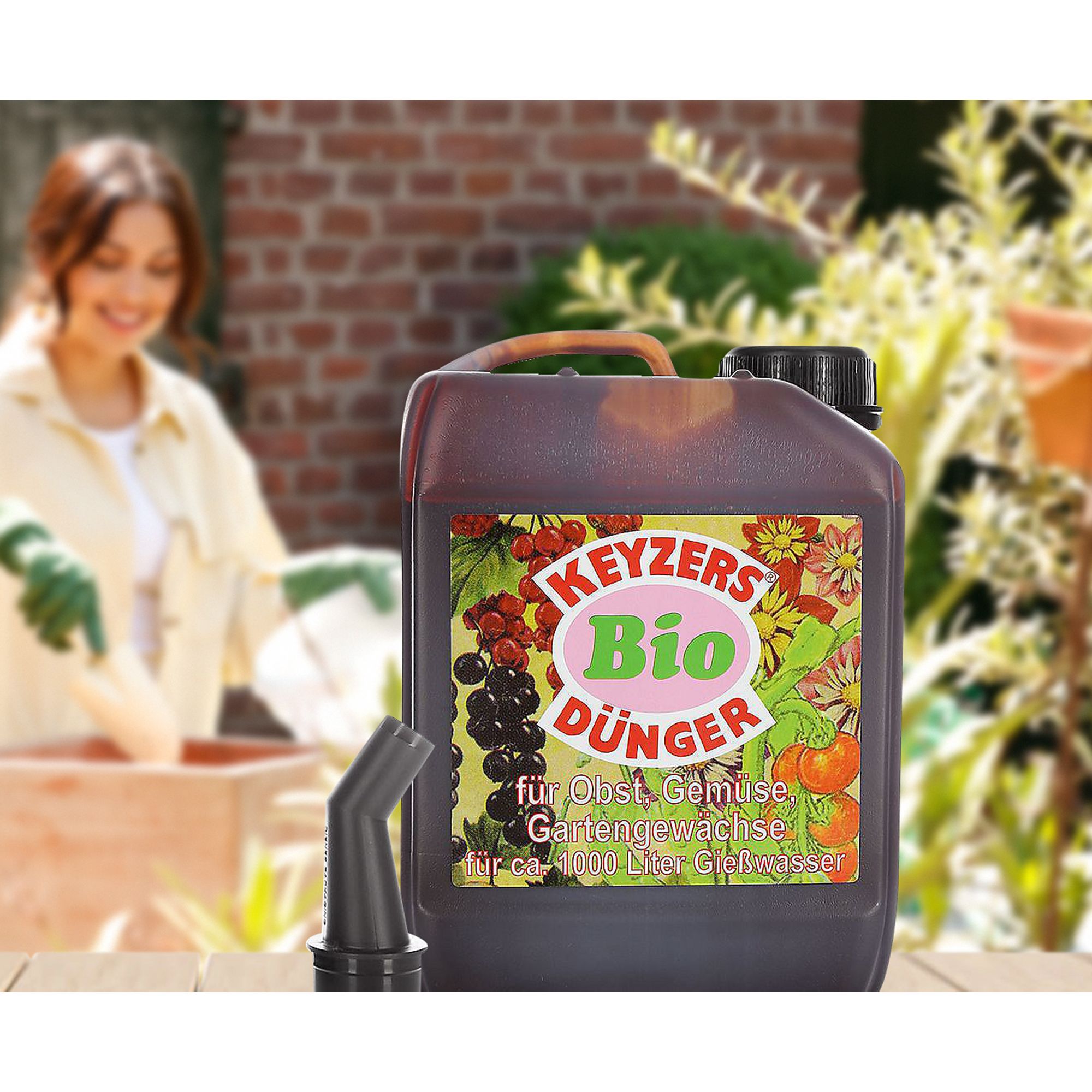 KEYZERS® BioDünger für Obst & Gemüse neue Formel inkl. Ausgießer, 2,6l