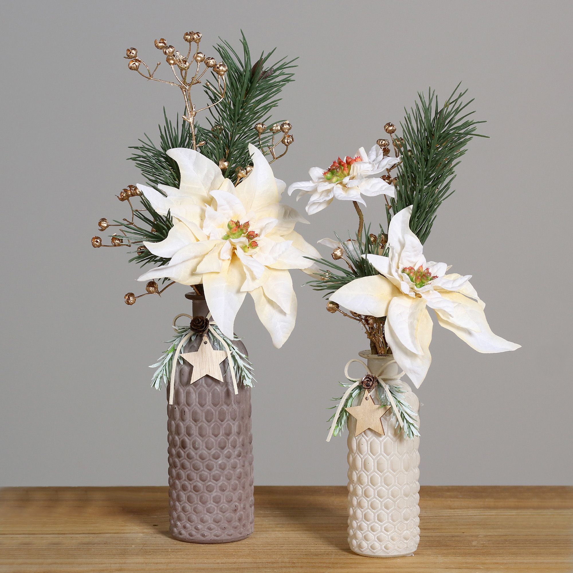 PUR FLEUR 2 Premium Sträuße Poinsettia & Kiefer Glasvasen farbig Höhe 40cm & 45cm