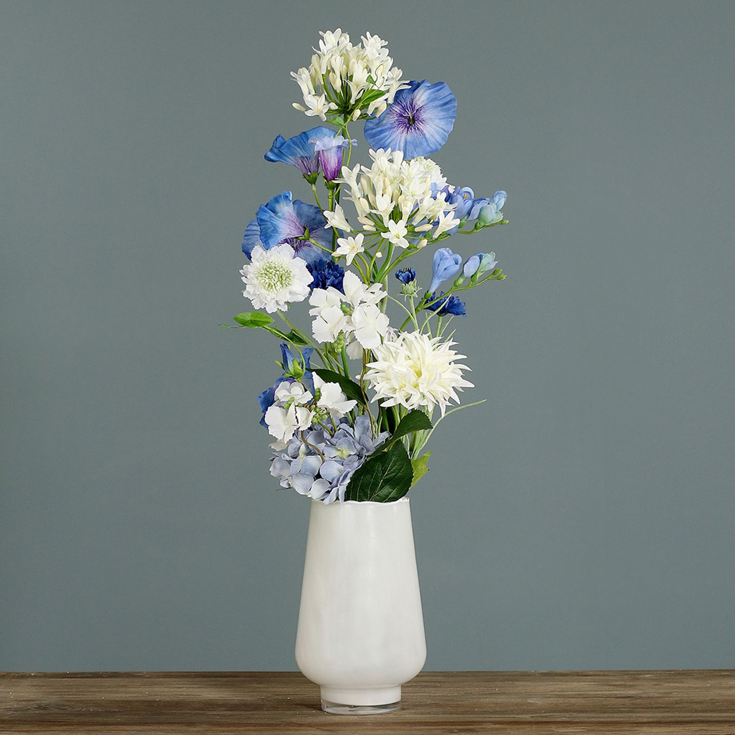 PUR FLEUR Premium-Bouquet Kornblumen & Freesien Höhe 82cm, Ø 28cm