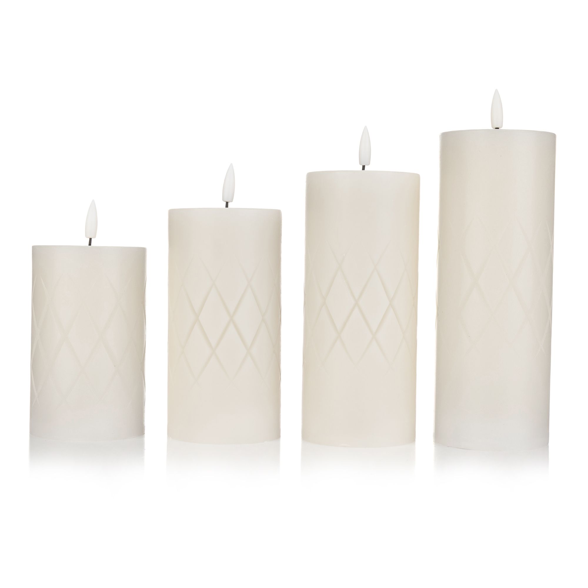 ELAMBIA 4 LED-Kerzen Rauten-Bordüre Flamme Luma, Timer Höhe 15cm - 22,5cm