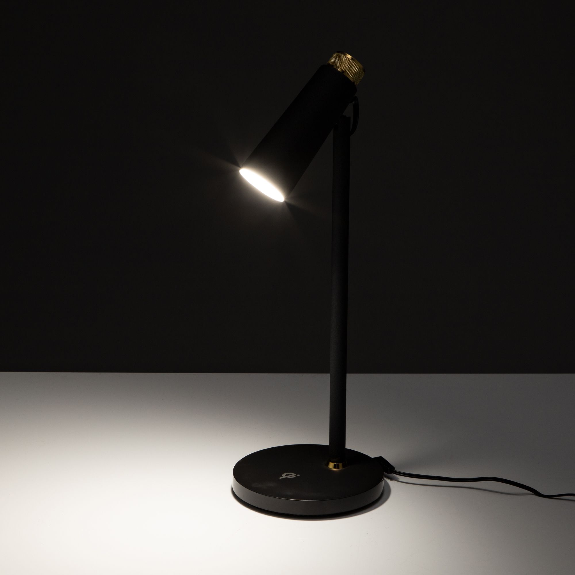 BWare LEDDesk Lamp Induktionslade funktion drehbarer Lampenkopf QVC.de