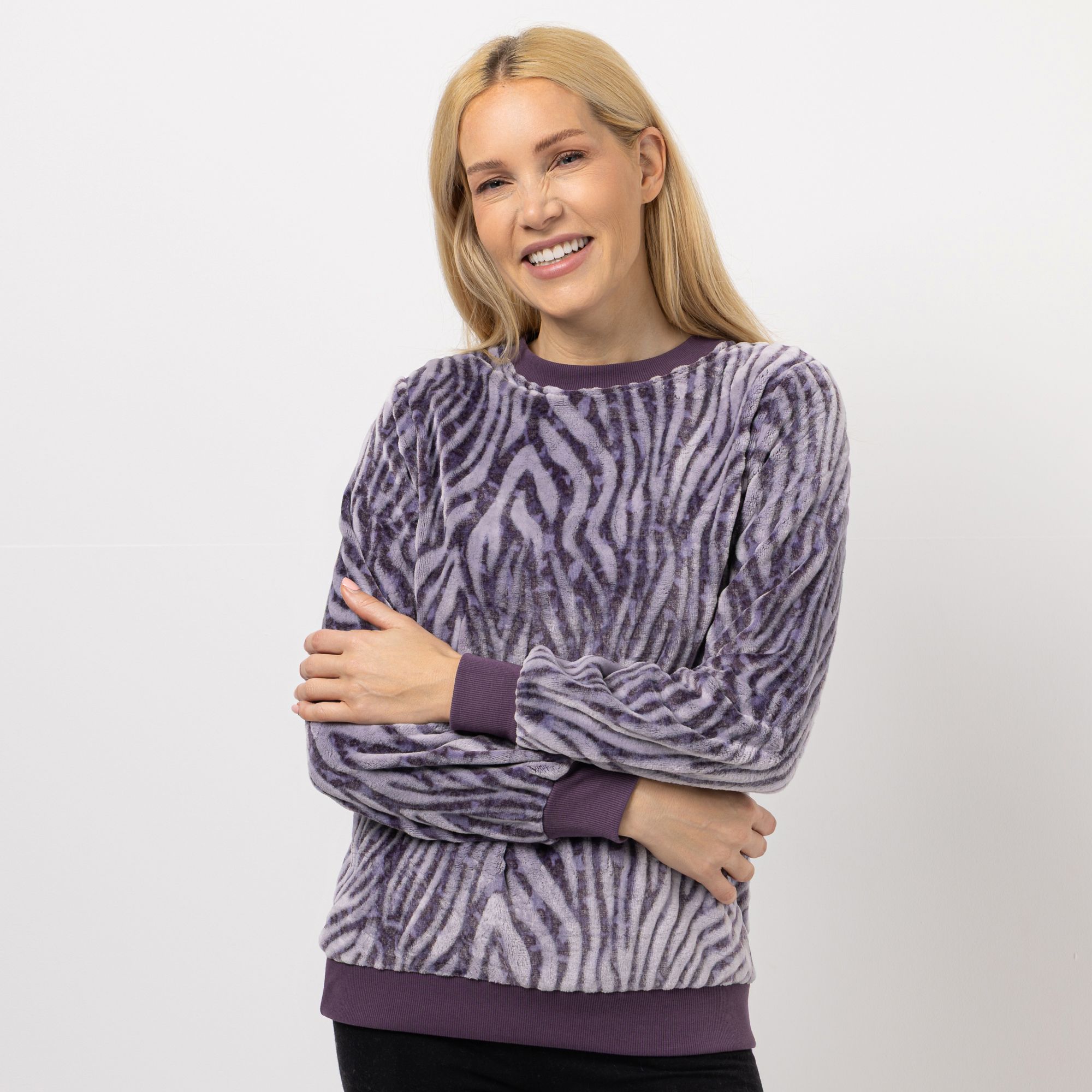 MONT CHALET Damen-Pullover 3D-Animaldesign Mikrofaser Chinchilla Rundhalsausschnitt