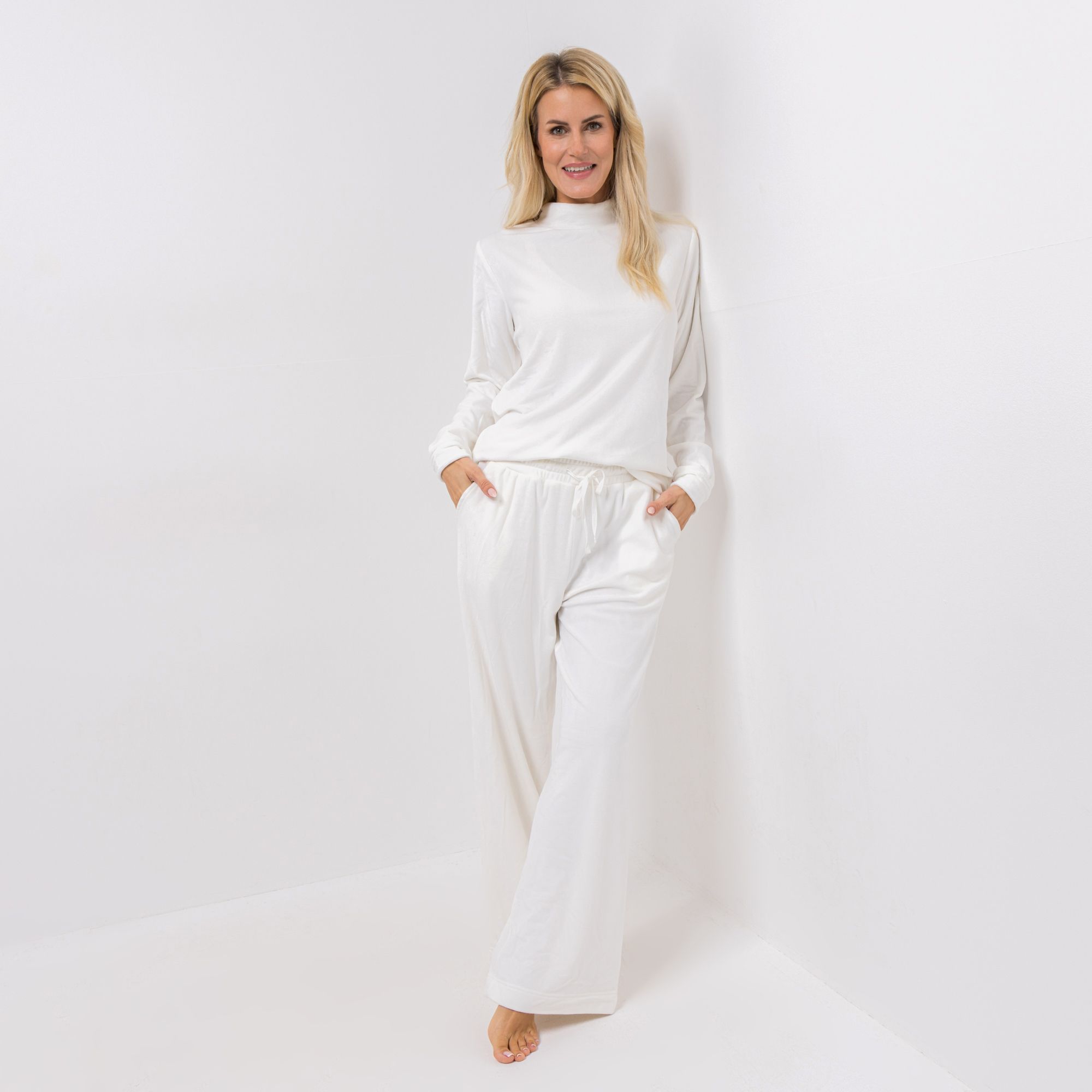 MONT CHALET Damen-Hausanzug, 2tlg uni Mikrofaser Samtfell weites Bein