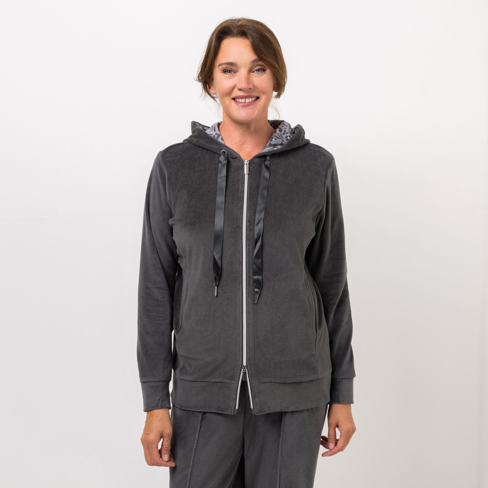 NACHTIGALL Homewear Damen-Jacke m. Kapuze 2-Wege-Reißverschluss Baumwoll Nicki leger weit