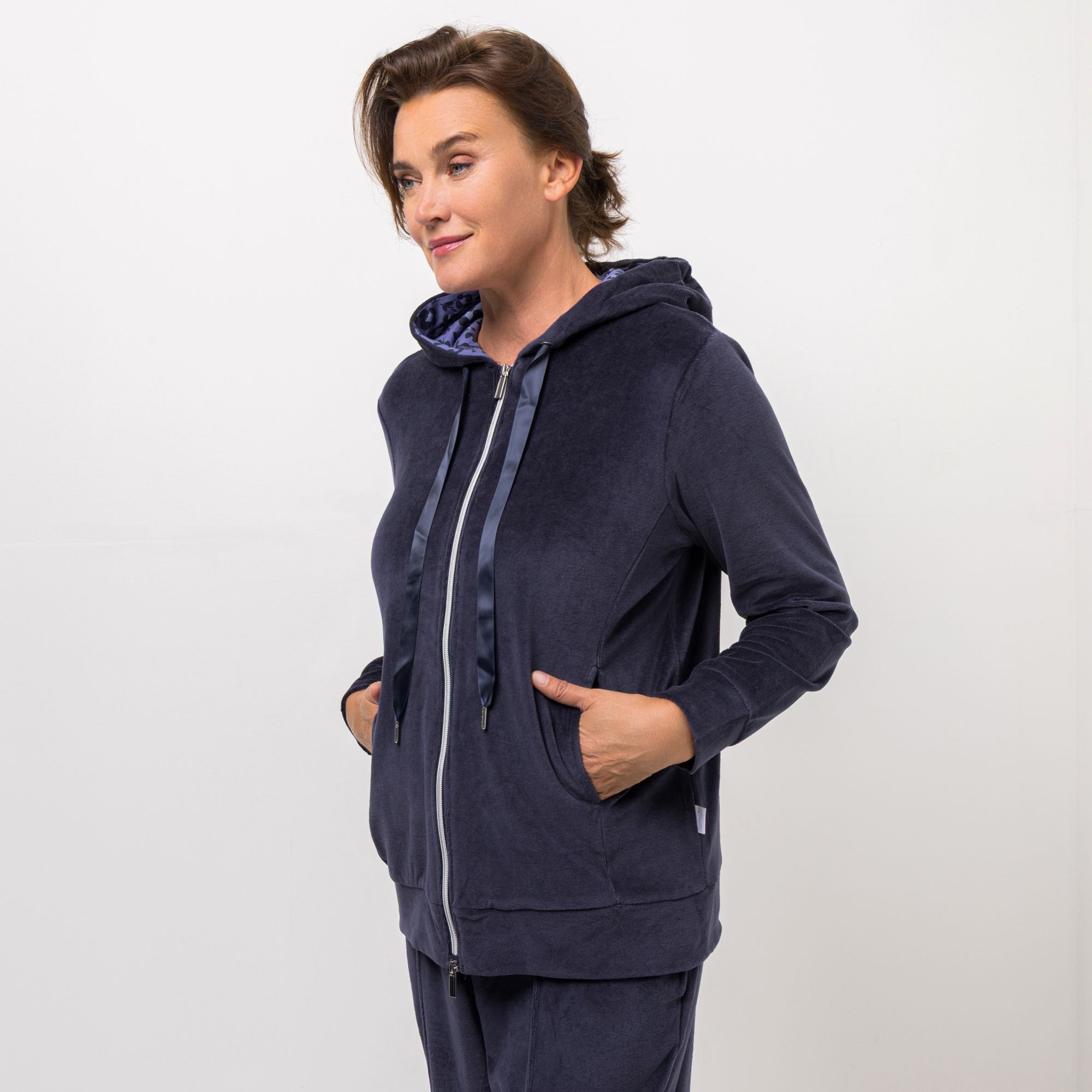 NACHTIGALL Homewear Damen-Jacke m. Kapuze 2-Wege-Reißverschluss Baumwoll Nicki leger weit
