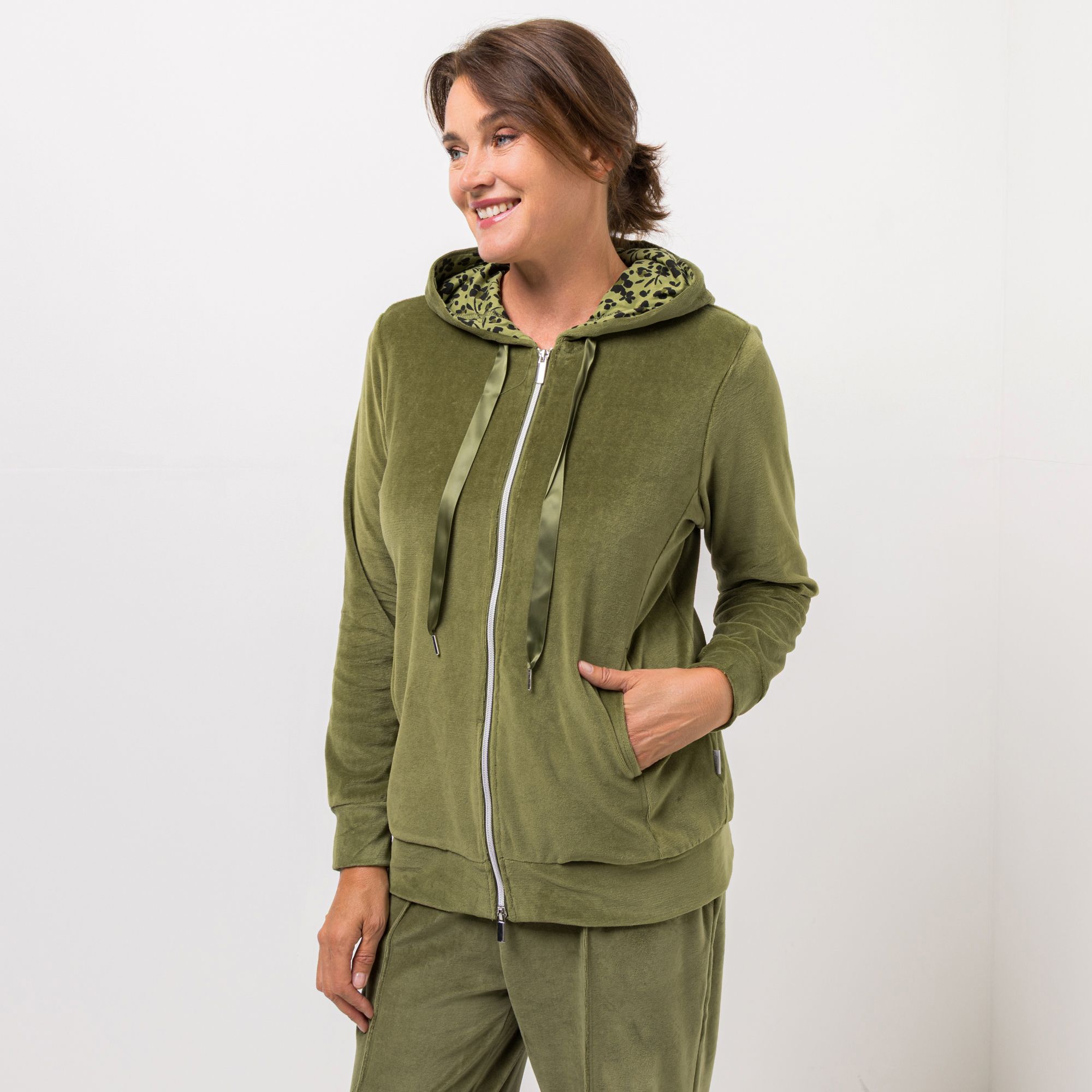 NACHTIGALL Homewear Damen-Jacke m. Kapuze 2-Wege-Reißverschluss Baumwoll Nicki leger weit