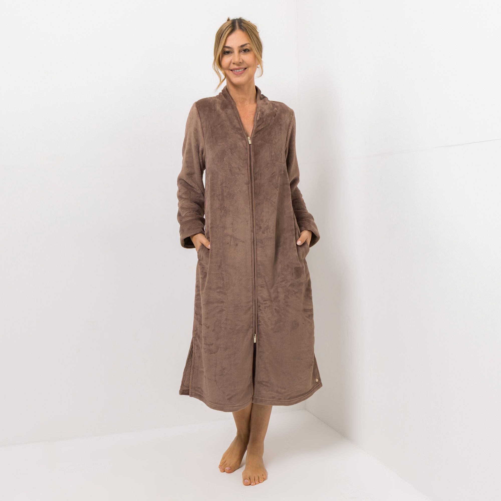 MONT CHALET Damen-Hauskleid uni Premium Chinchilla Kelchkragen