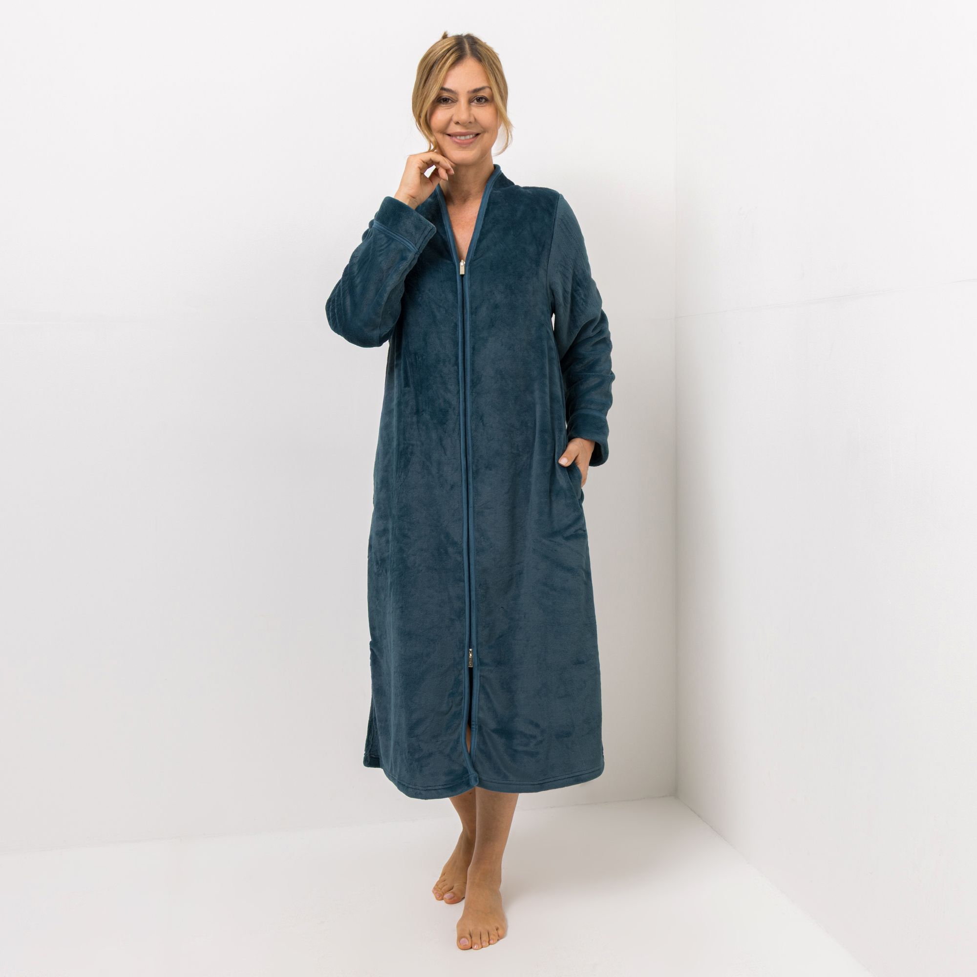 MONT CHALET Damen-Hauskleid uni Premium Chinchilla Kelchkragen