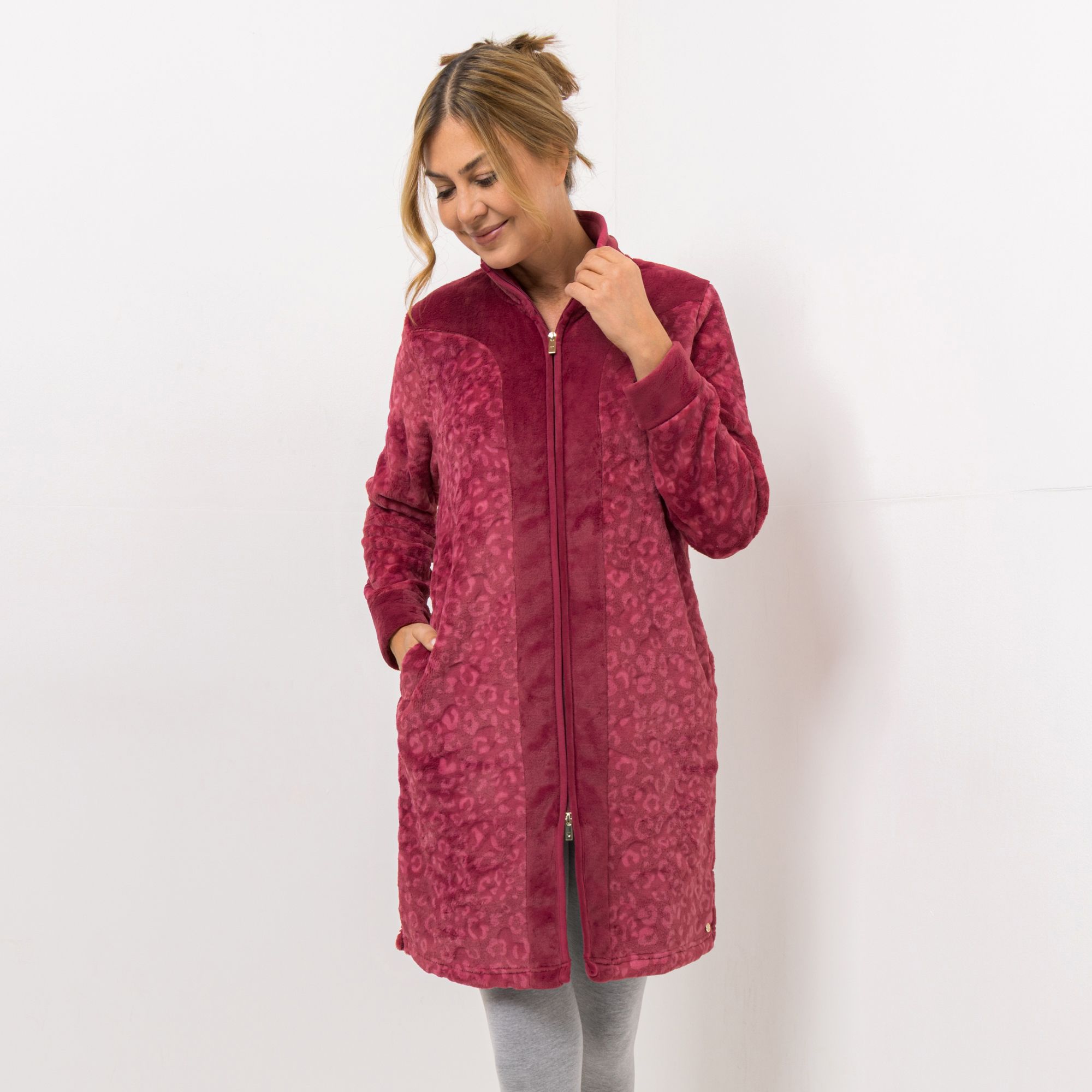 MONT CHALET Damen-Hauskleid Leo-Design Premium Chinchilla Stehkragen & Taschen