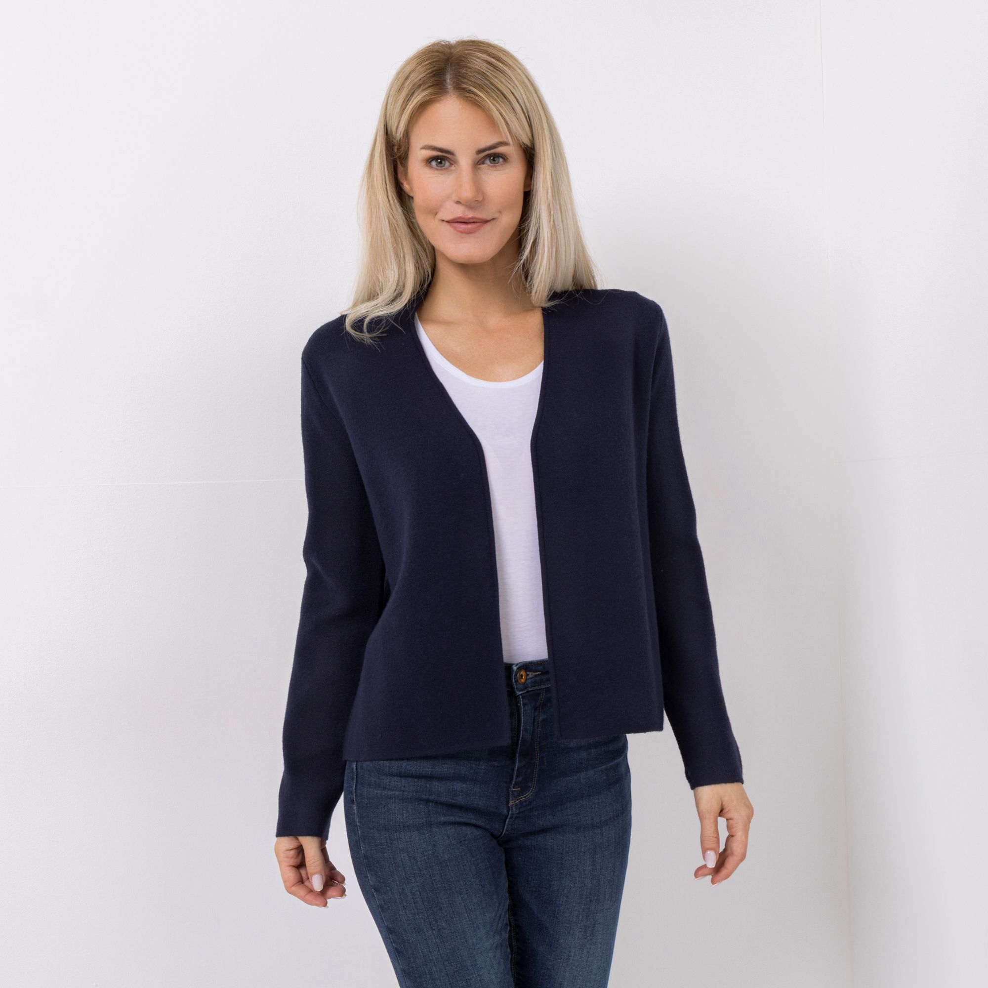 B-Ware ANNI FOR FRIENDS Cardigan Alina kurze Form Herz-Stickerei