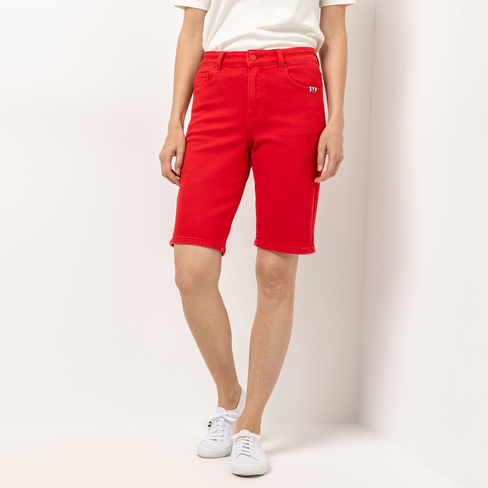 B-Ware STRANDFEIN Bermuda 5-Pocket-Style Logodetails