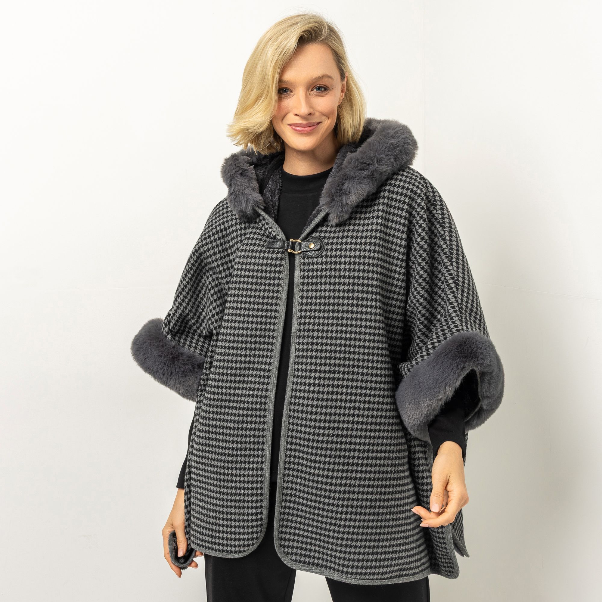 B-Ware VIA MILANO Cape Webpelz-Details offene Front