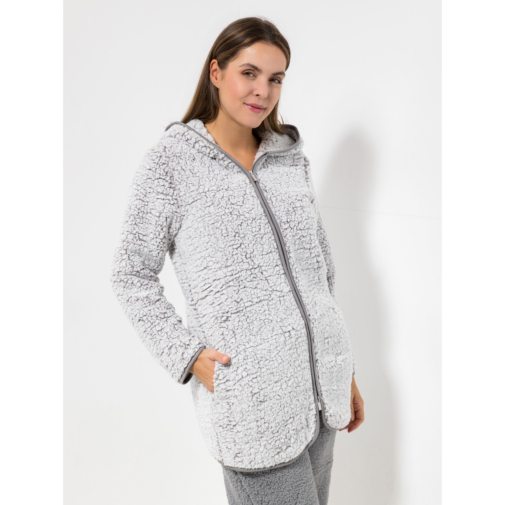 B-Ware MONT CHALET Damen-Kuscheljacke Schäfchenfellimitat Kapuze