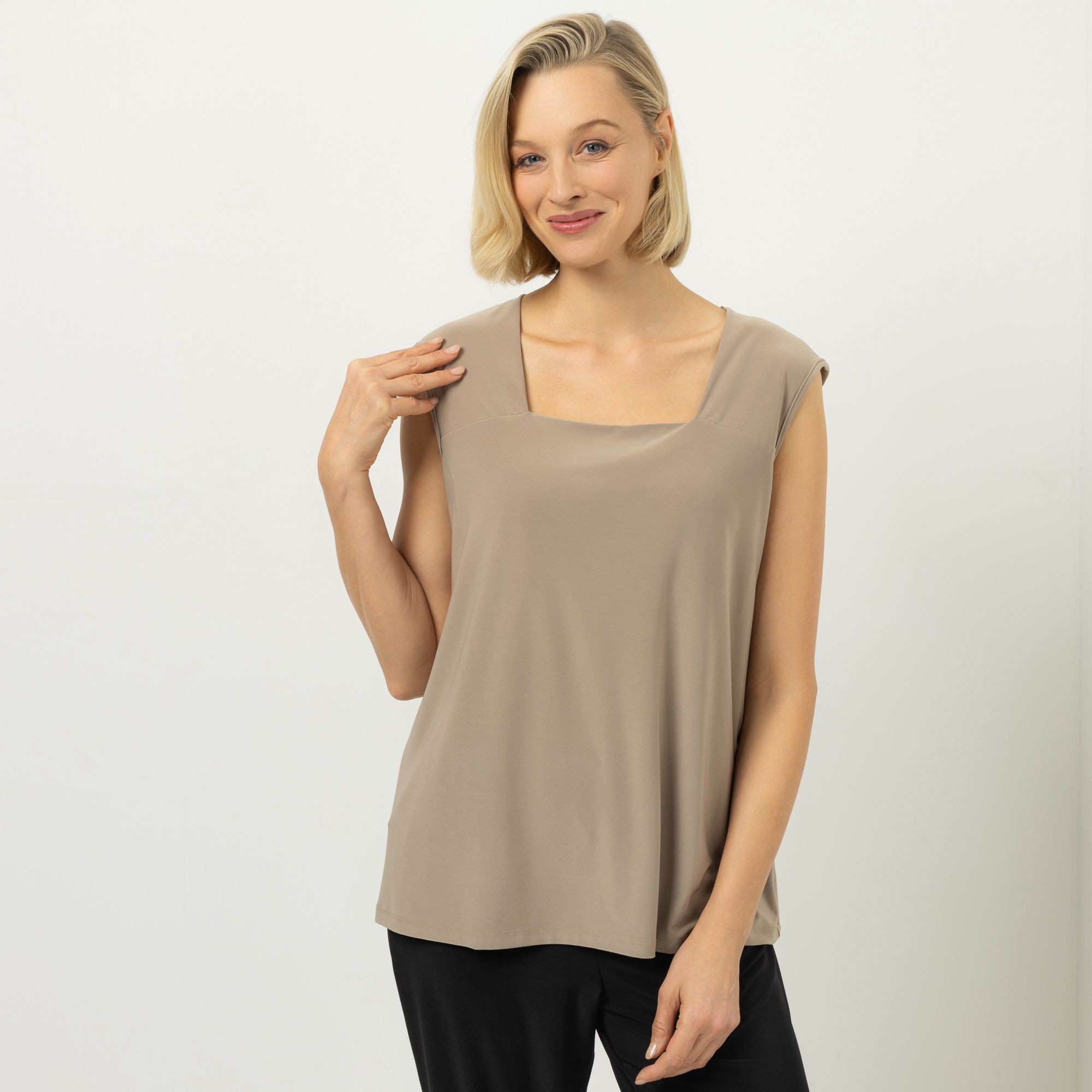 B-Ware KIM & CO. Top Deluxe Brazil Knit Karree-Ausschnitt