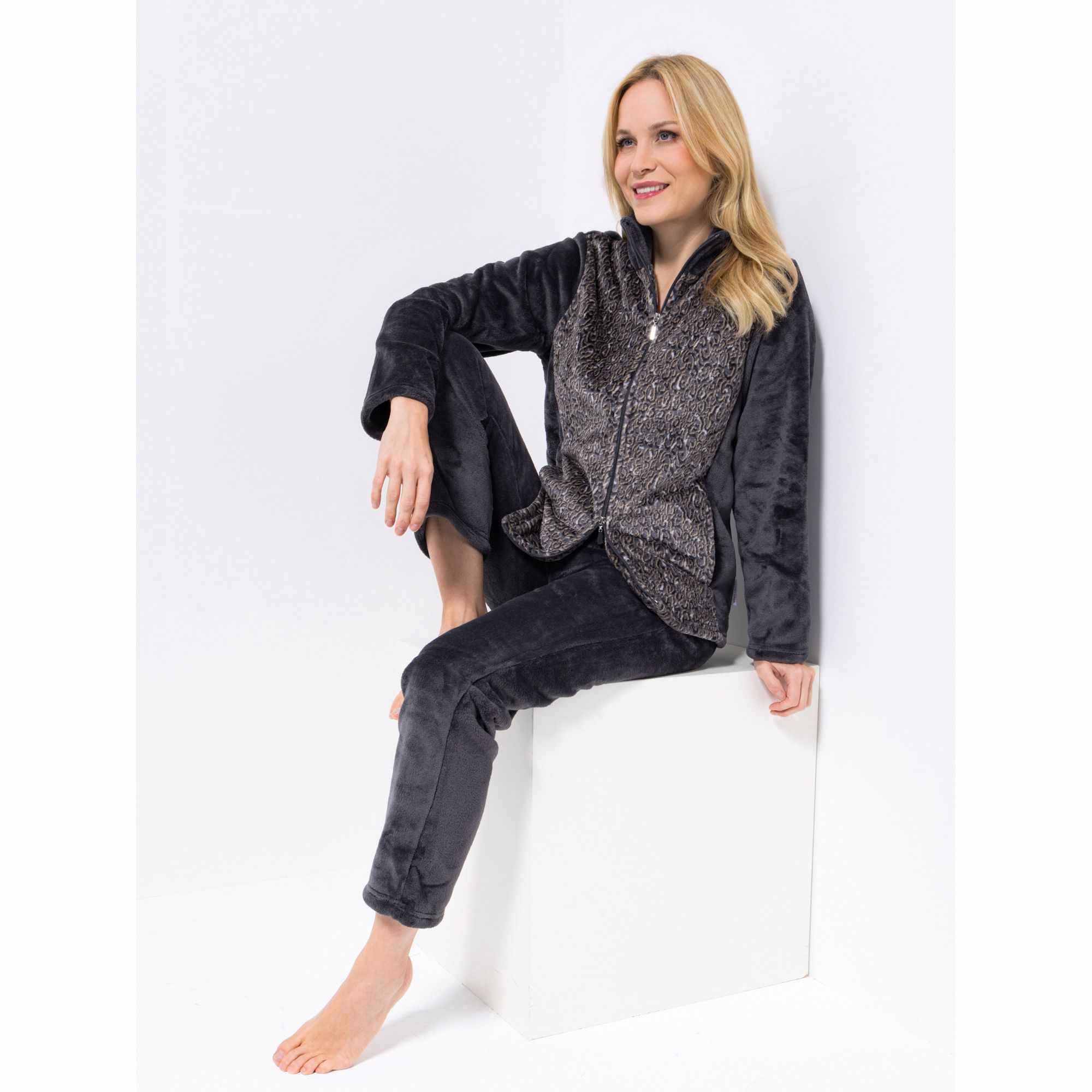 B-Ware MONT CHALET Damen-Hausanzug Animaldrucke Stehkragen