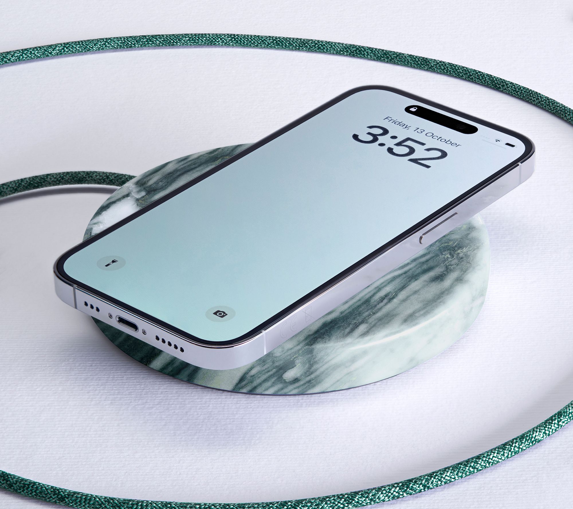 Einova Classic Stone 10W Wireless Charger with USB-C Cable