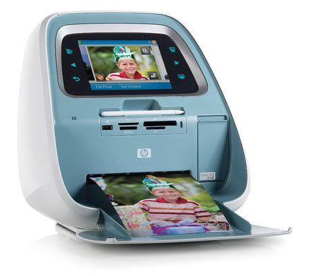 HP Photosmart A826 Compact Photo Printer w/7