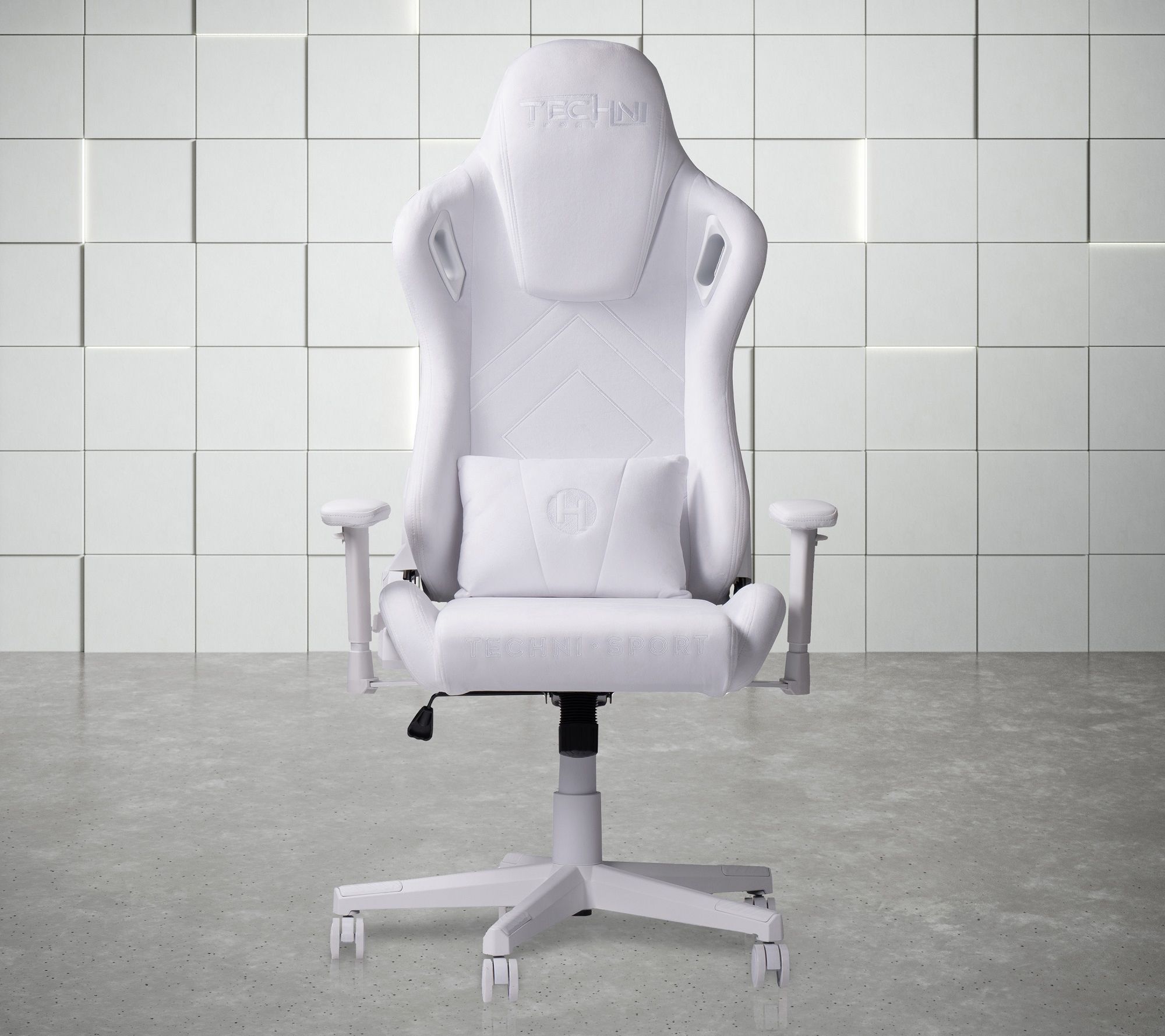 Techni Sport Velvet Memory Foam Adjustable PCGaming Chair