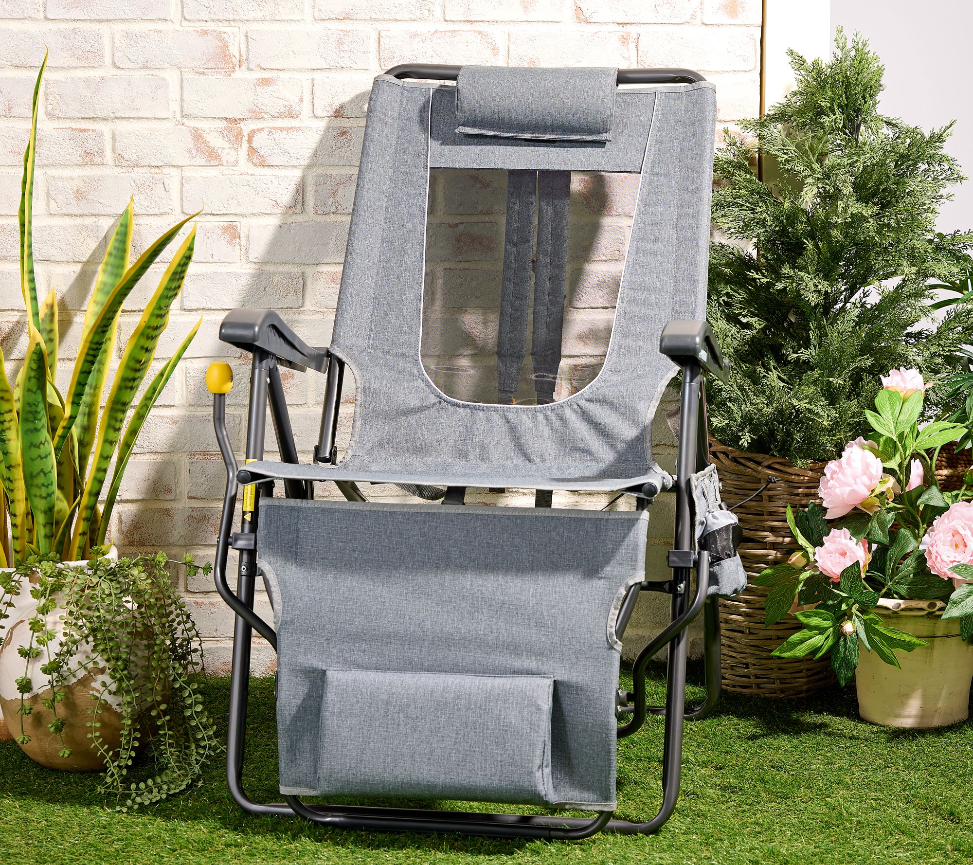 GCI Outdoor Legz Up Folding Lounge Chair with Leg Rest Backpack Straps QVC