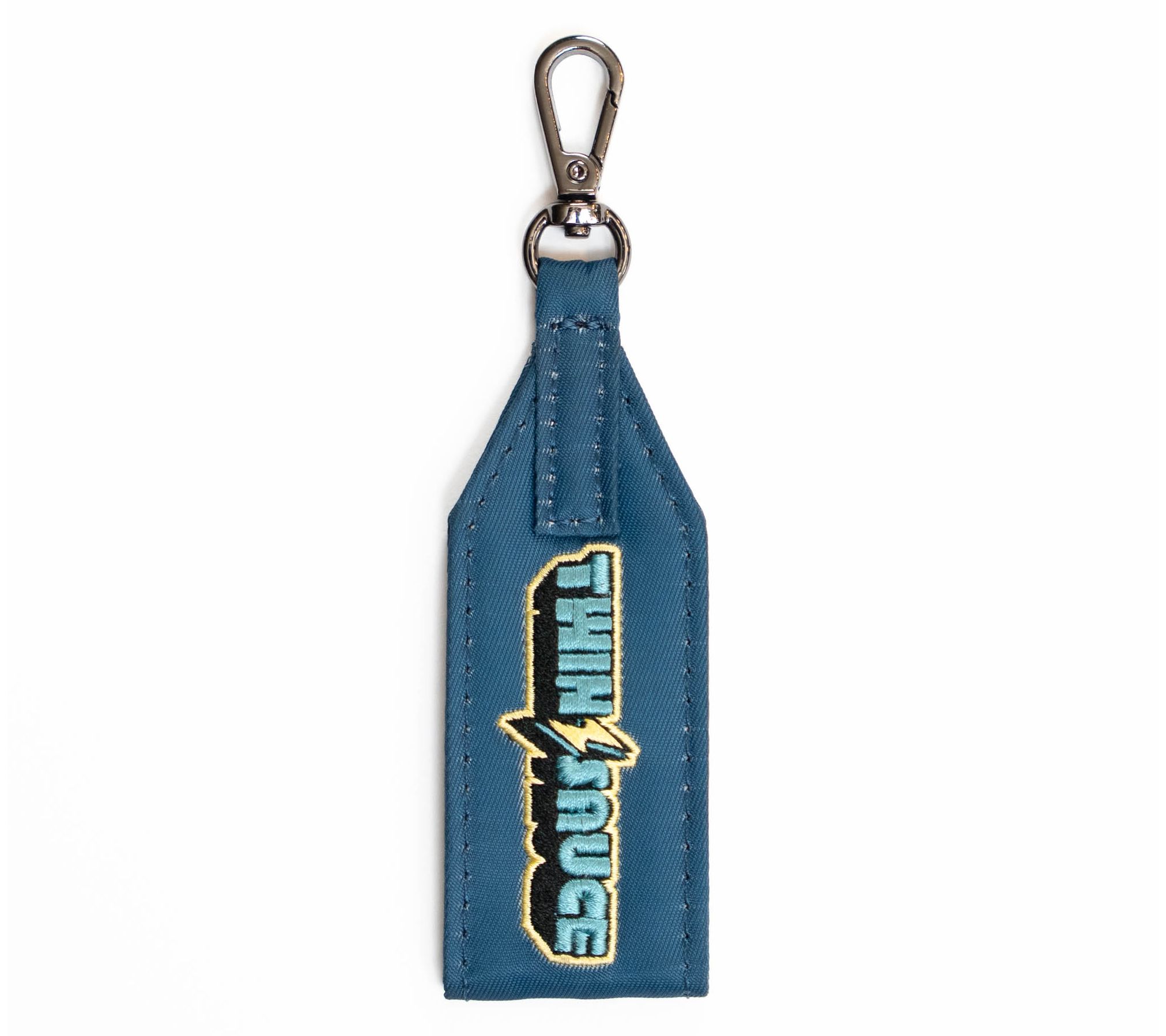 TWiNSAUCE x Lug Oversized Zipper Puller