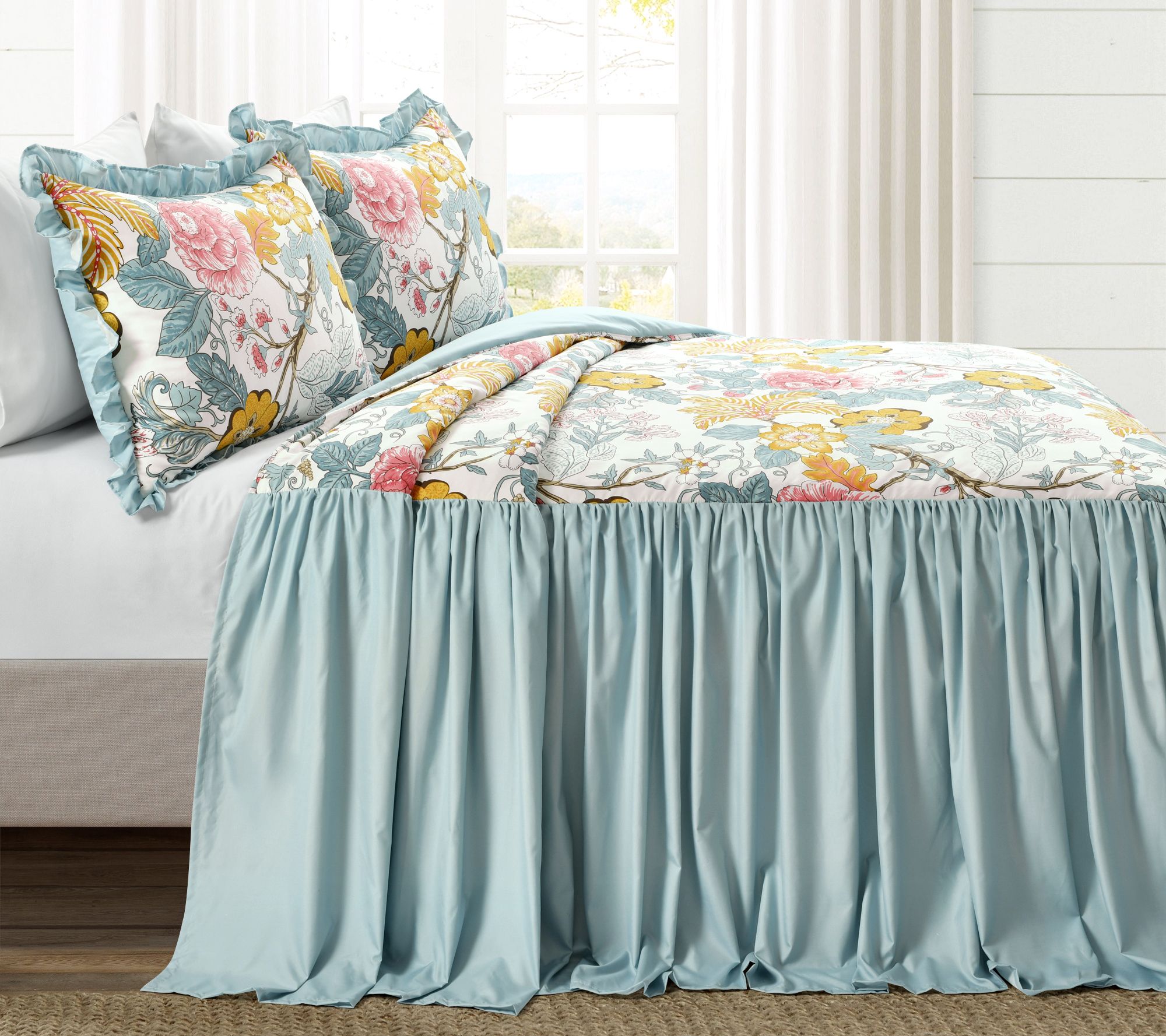 Sydney 3Piece Queen Bedspread Set by Lush Decor