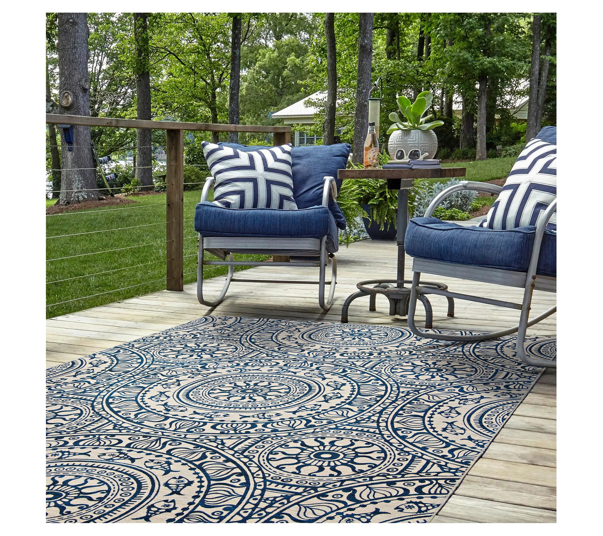 Linon Home Decor Maris 3' X 5' Indoor/Outdoor Washable Rug 