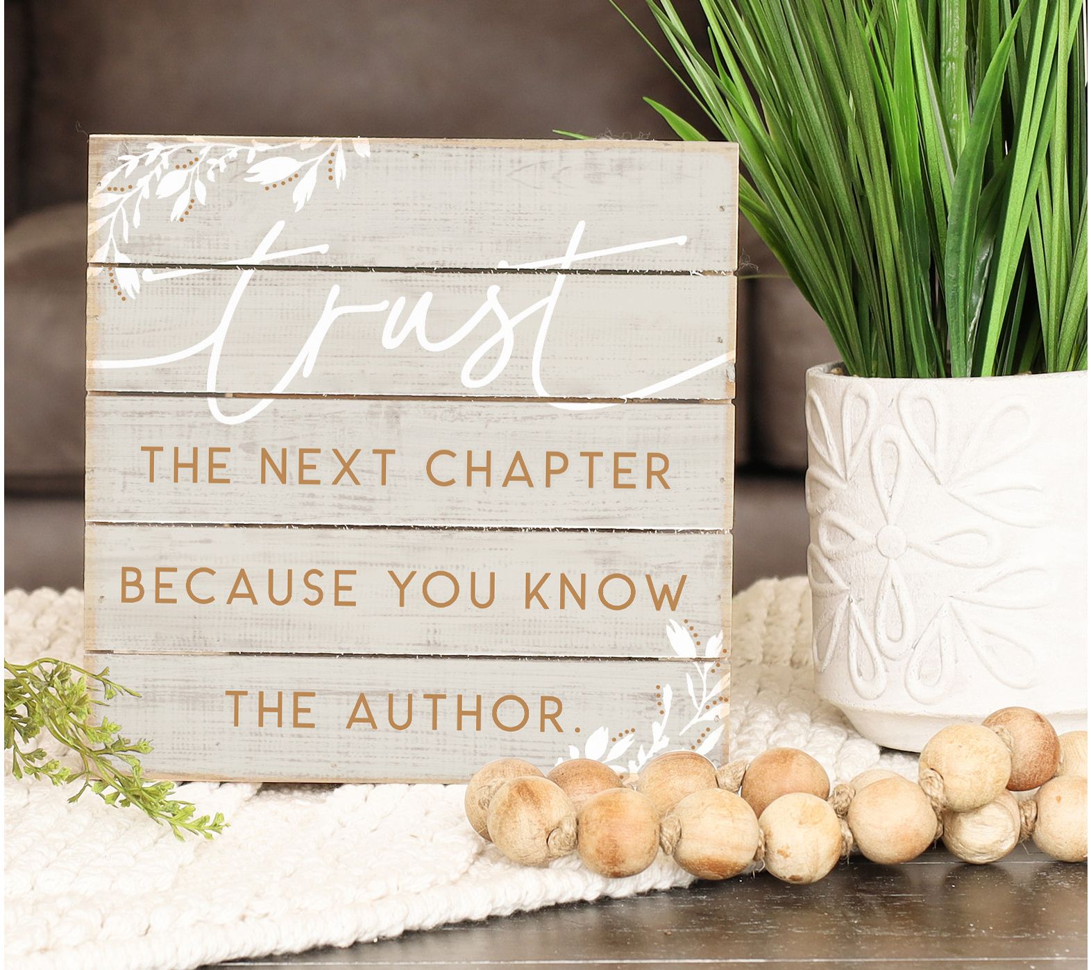 Sincere Surroundings 8" Trust Chapter Author Pallet Petite