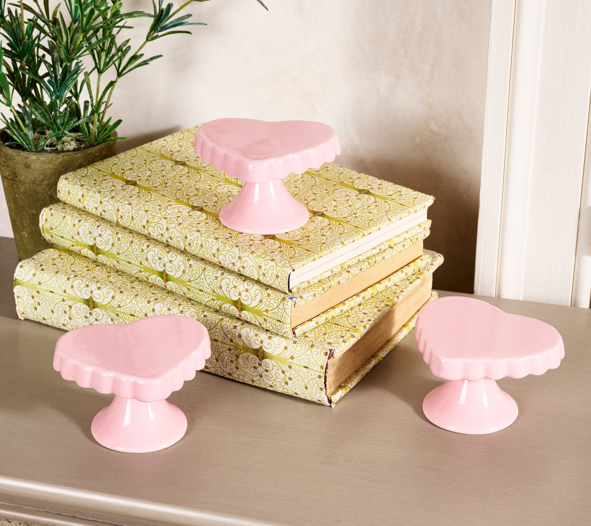 Set of 3 Heart Shaped Ceramic Lifts by Valerie