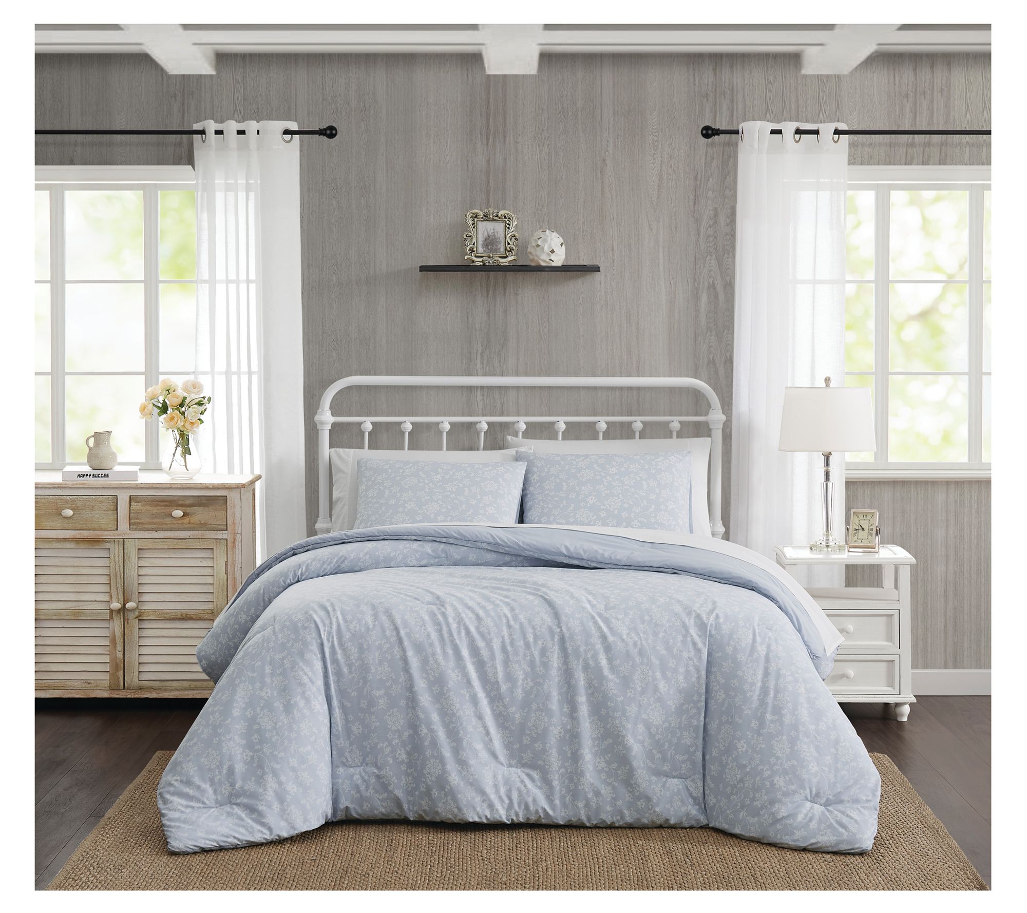 The Farmhouse by Rachel Ashwell Majesty F/Q Comorter Set
